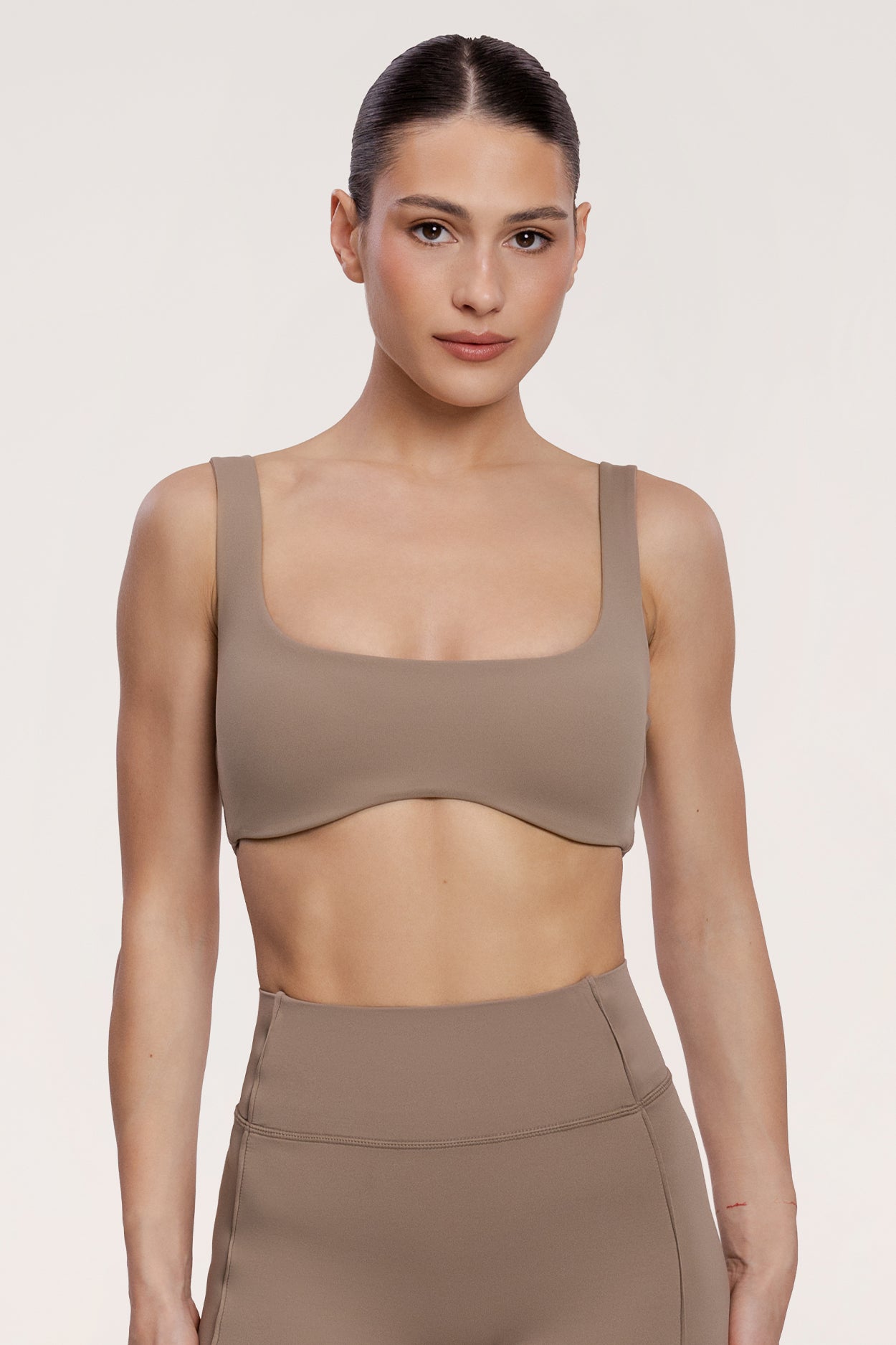 Grudnjak pilates era warm beige