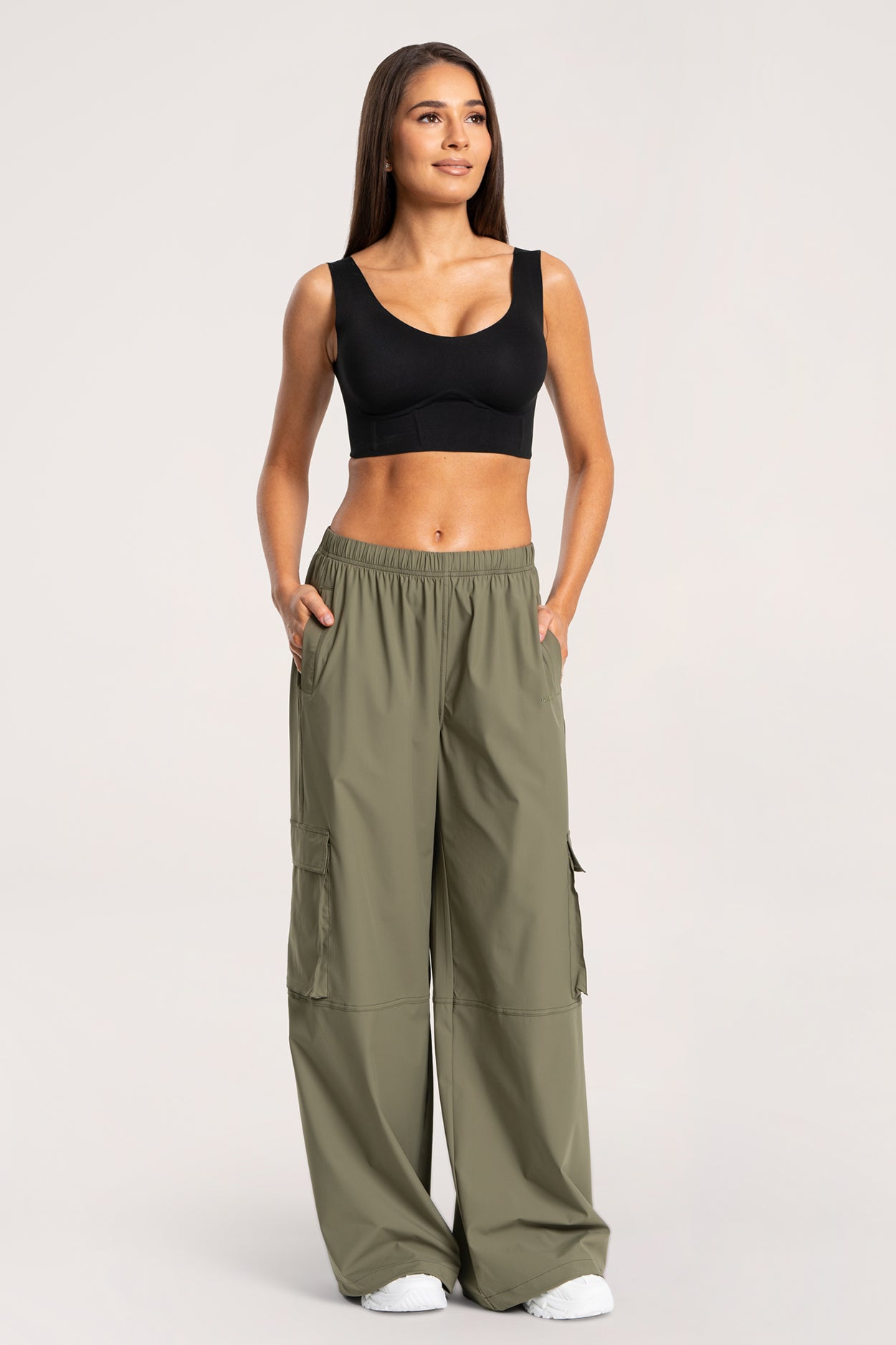Cargo hlače UN1FORM khaki