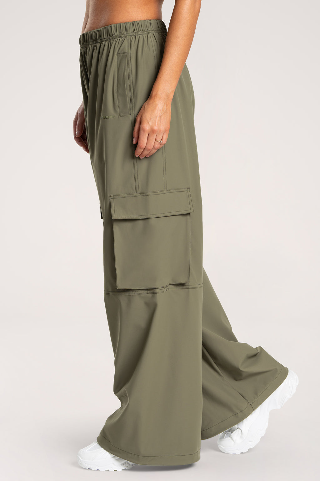 Cargo hlače UN1FORM khaki