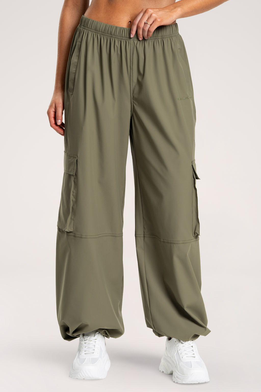 Cargo hlače UN1FORM khaki