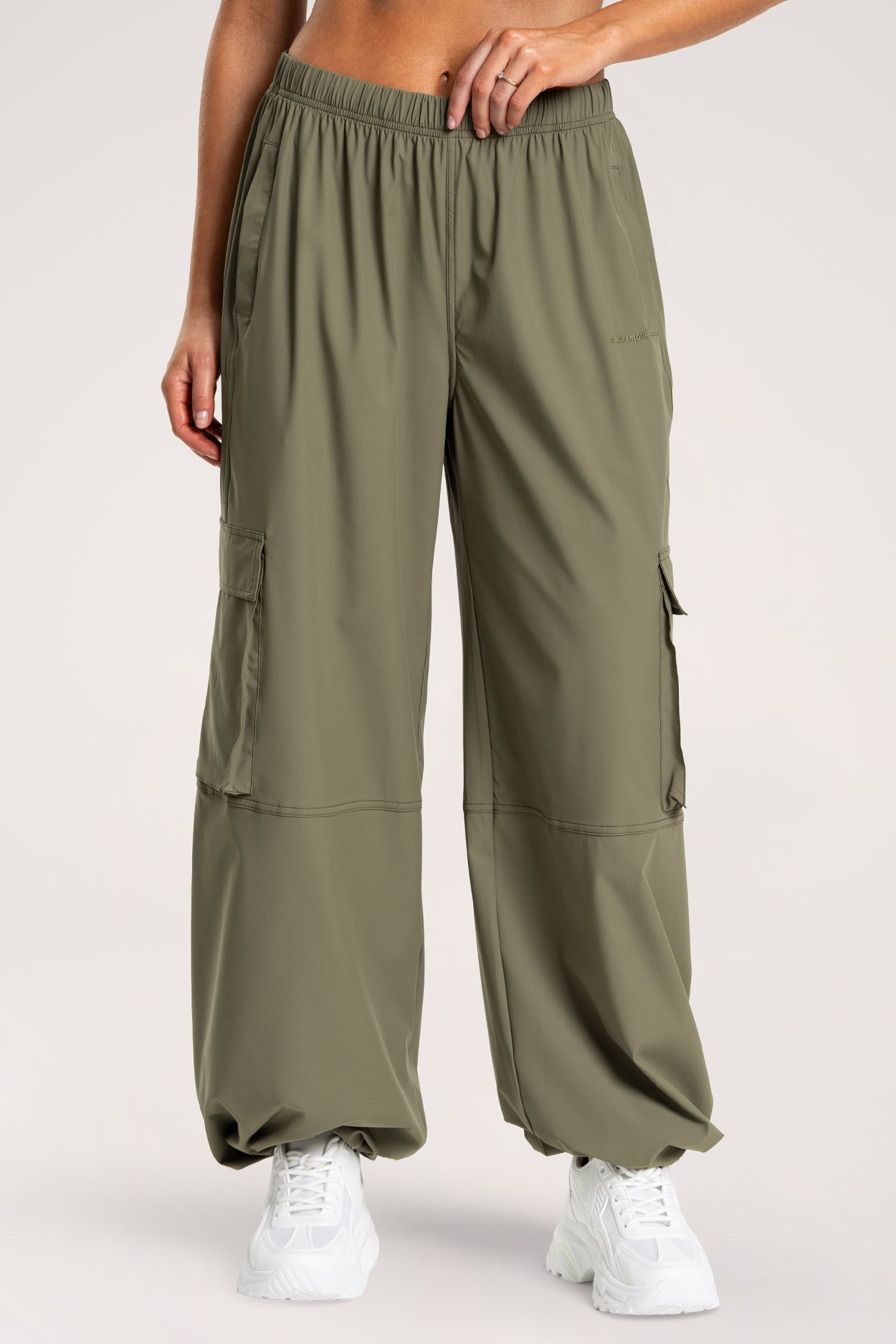 Cargo hlače UN1FORM khaki