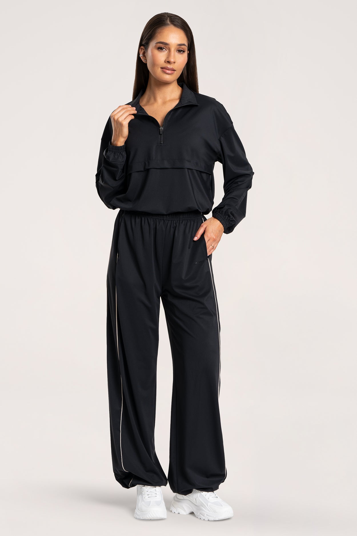 Dukserica slick UN1FORM black
