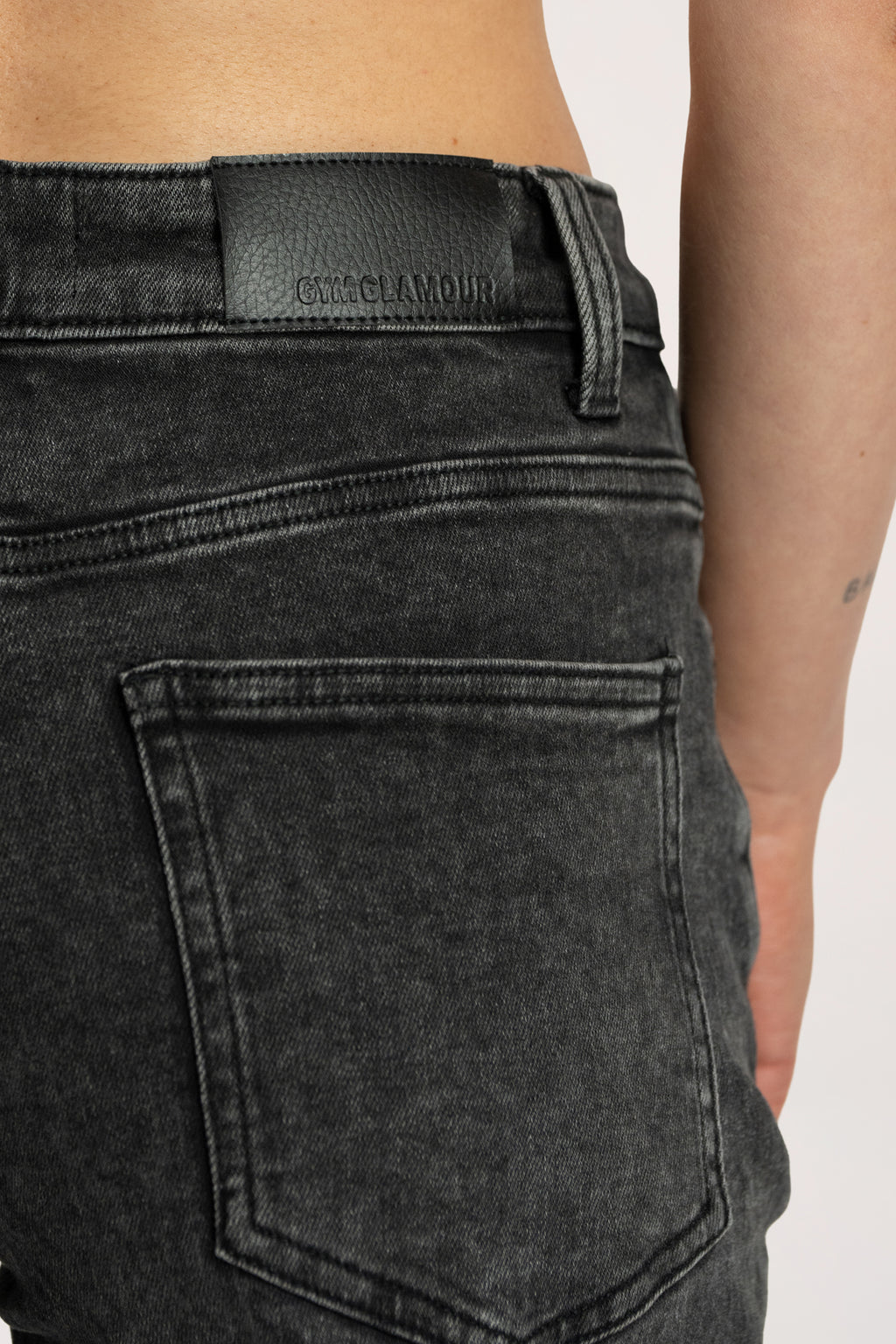 Wide traperice s niskim strukom grey