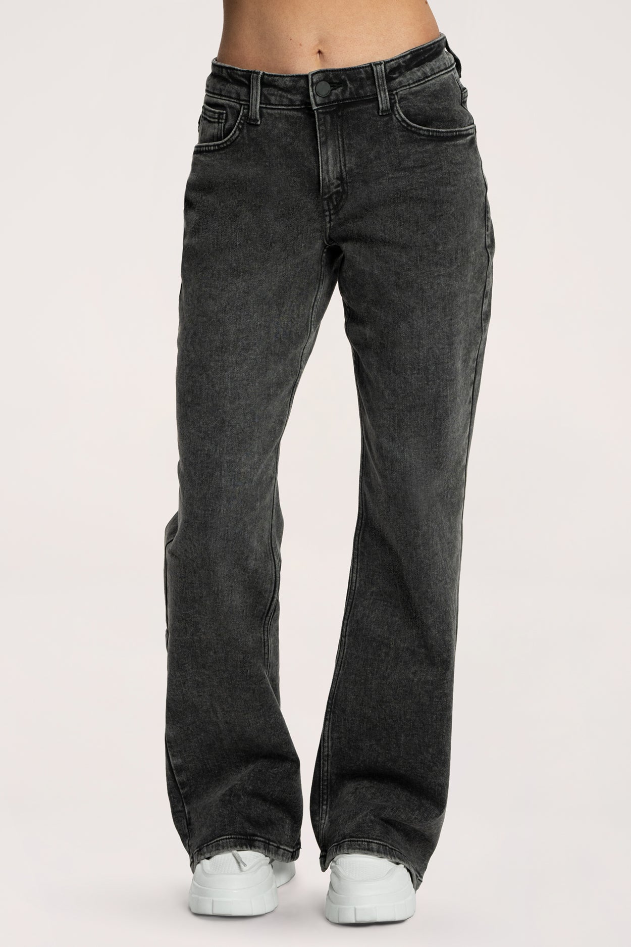 Wide traperice s niskim strukom grey