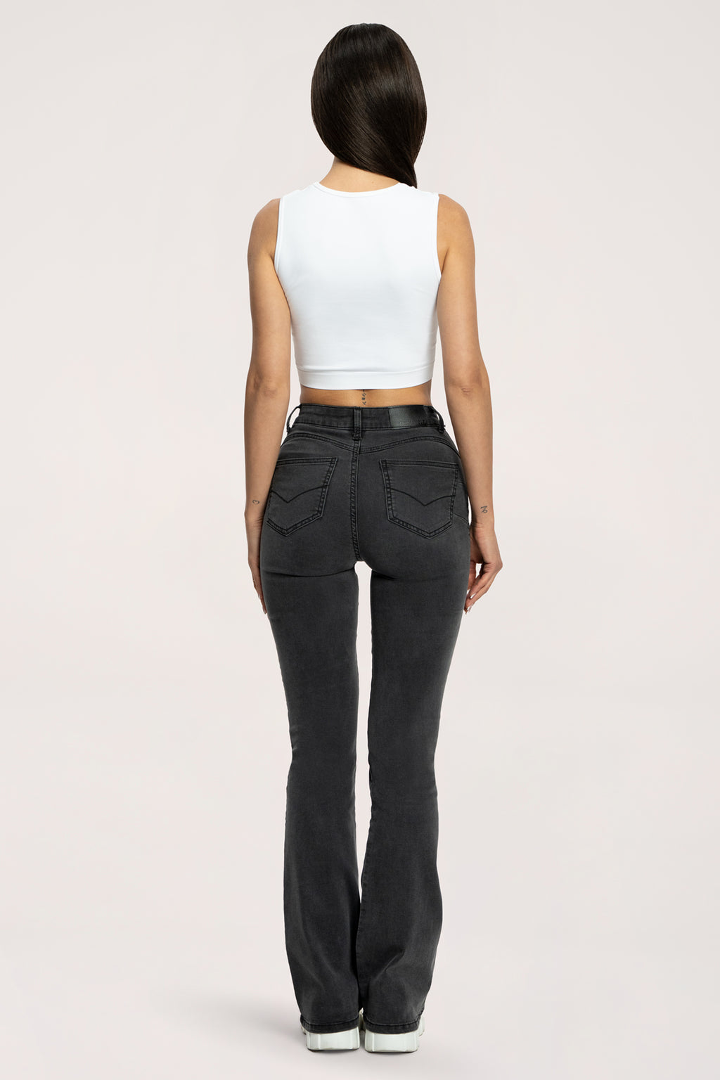 Zvonolike traperice perfect slim black long