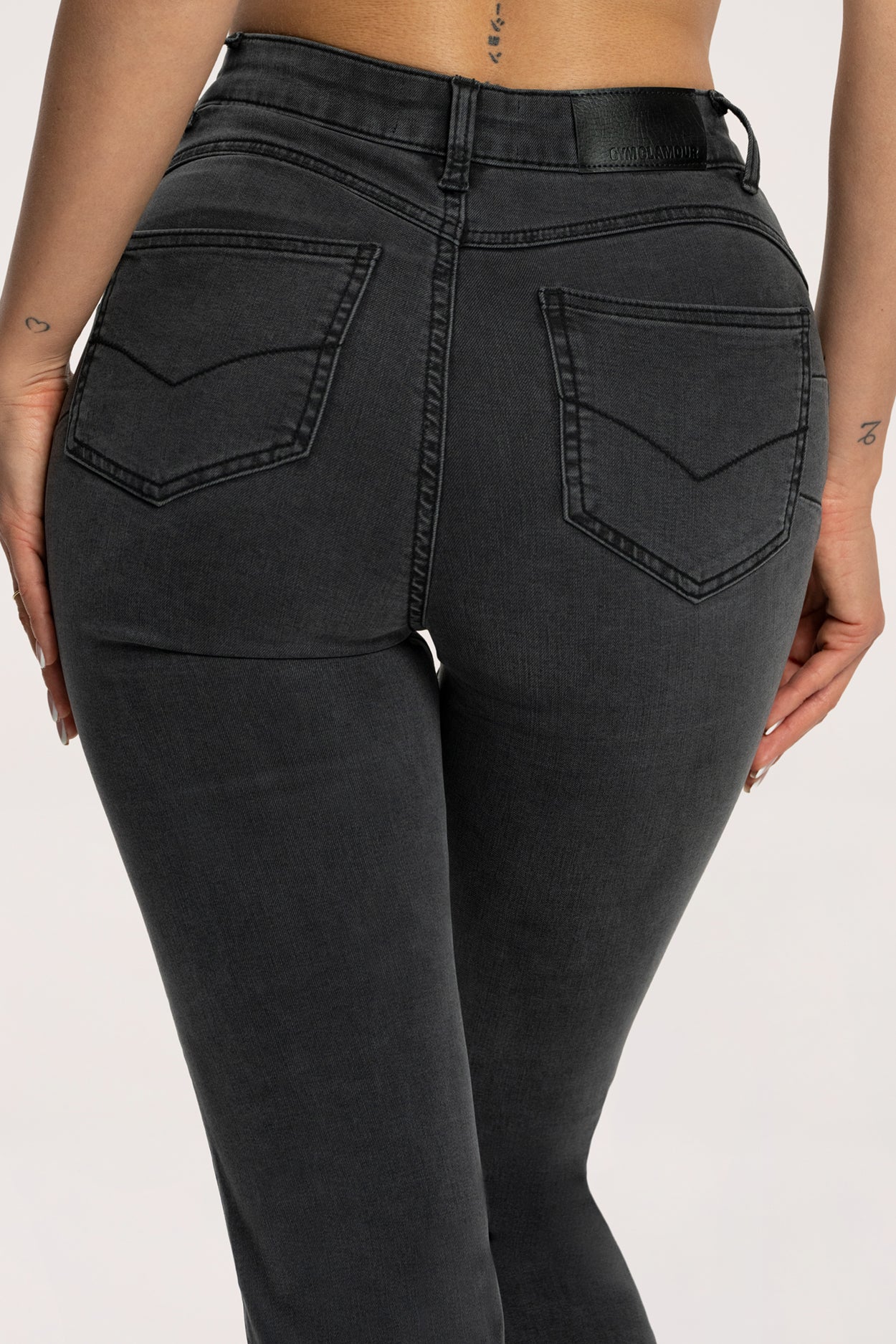Zvonolike traperice perfect slim black long