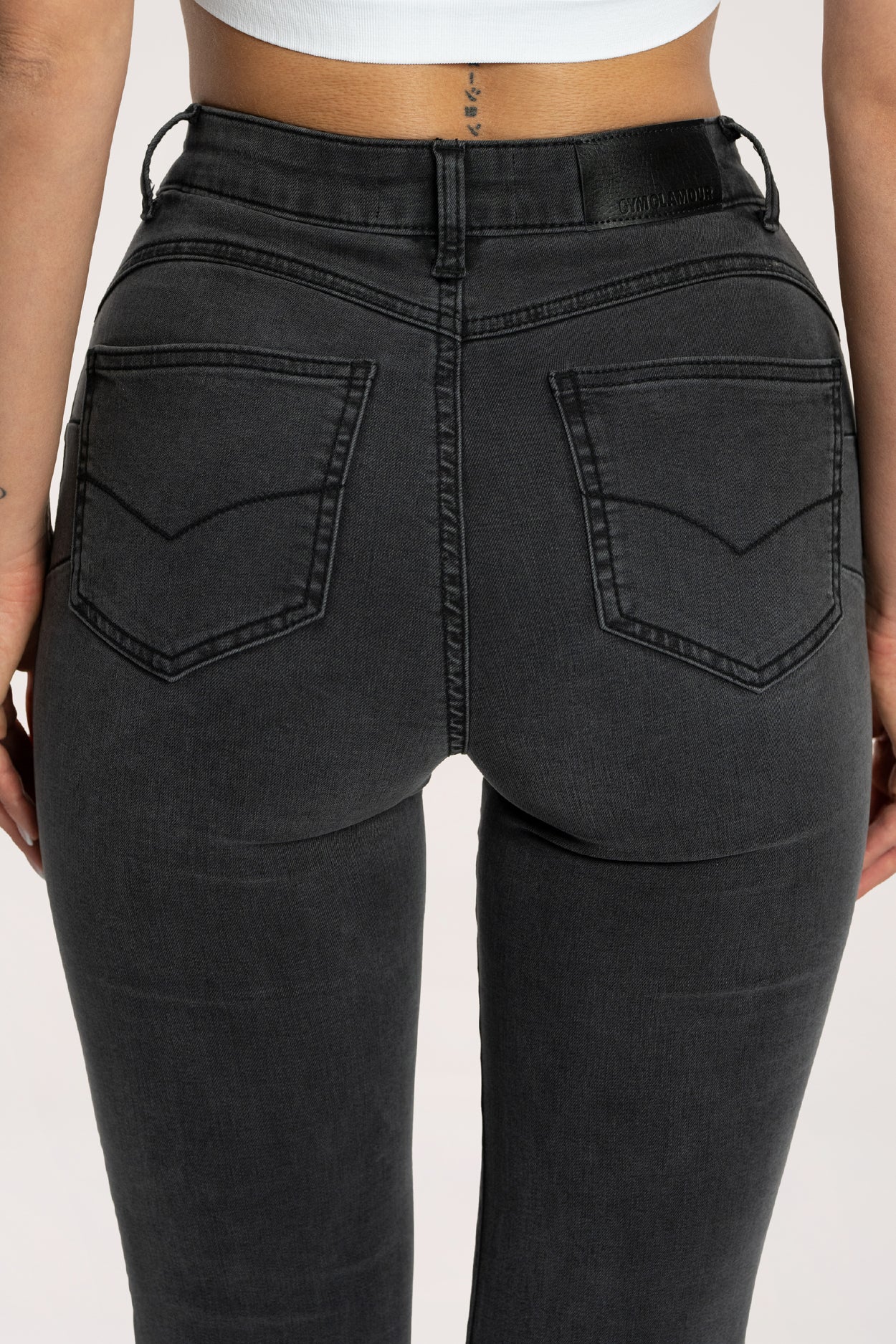 Zvonolike traperice perfect slim black long