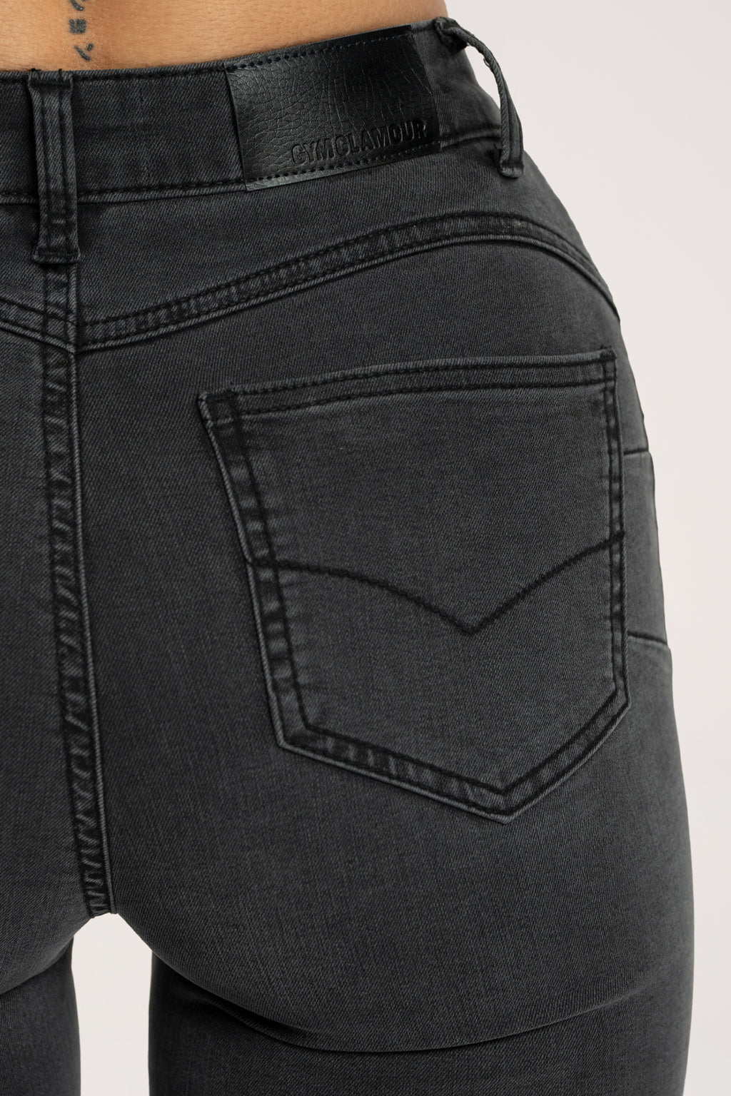Zvonolike traperice perfect slim black long