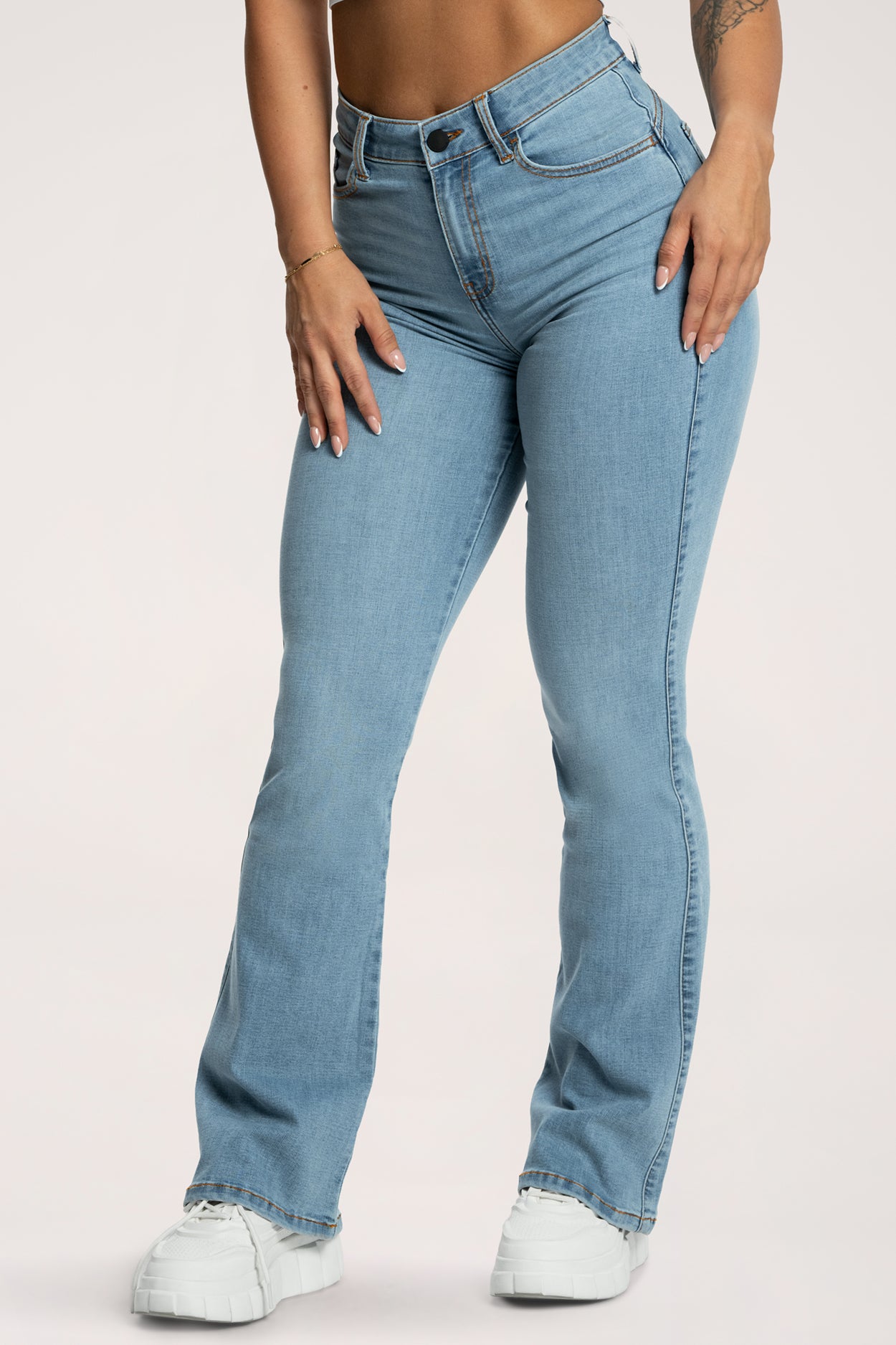 Zvonolike traperice perfect slim light blue