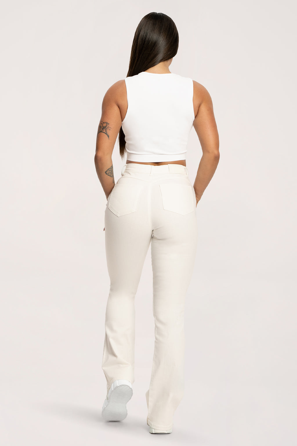 Zvonolike traperice perfect slim off white