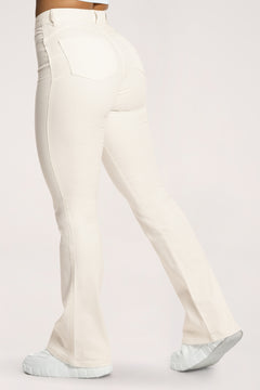 Zvonolike traperice perfect slim off white