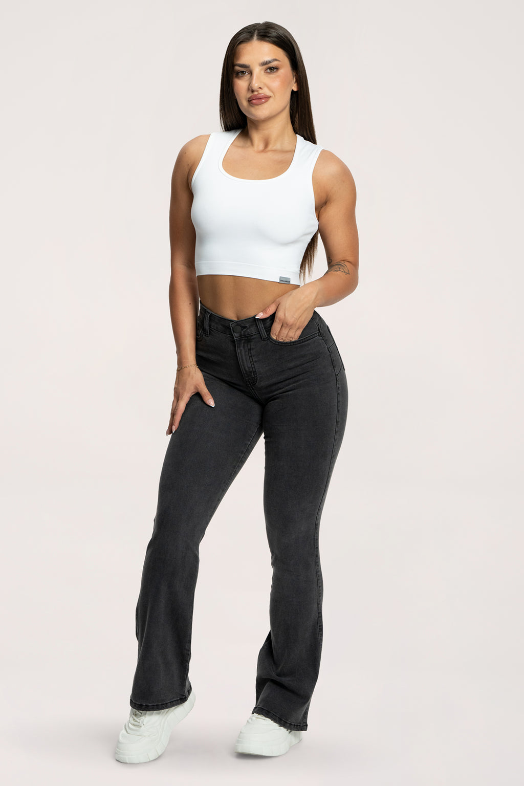 Zvonolike traperice perfect slim black