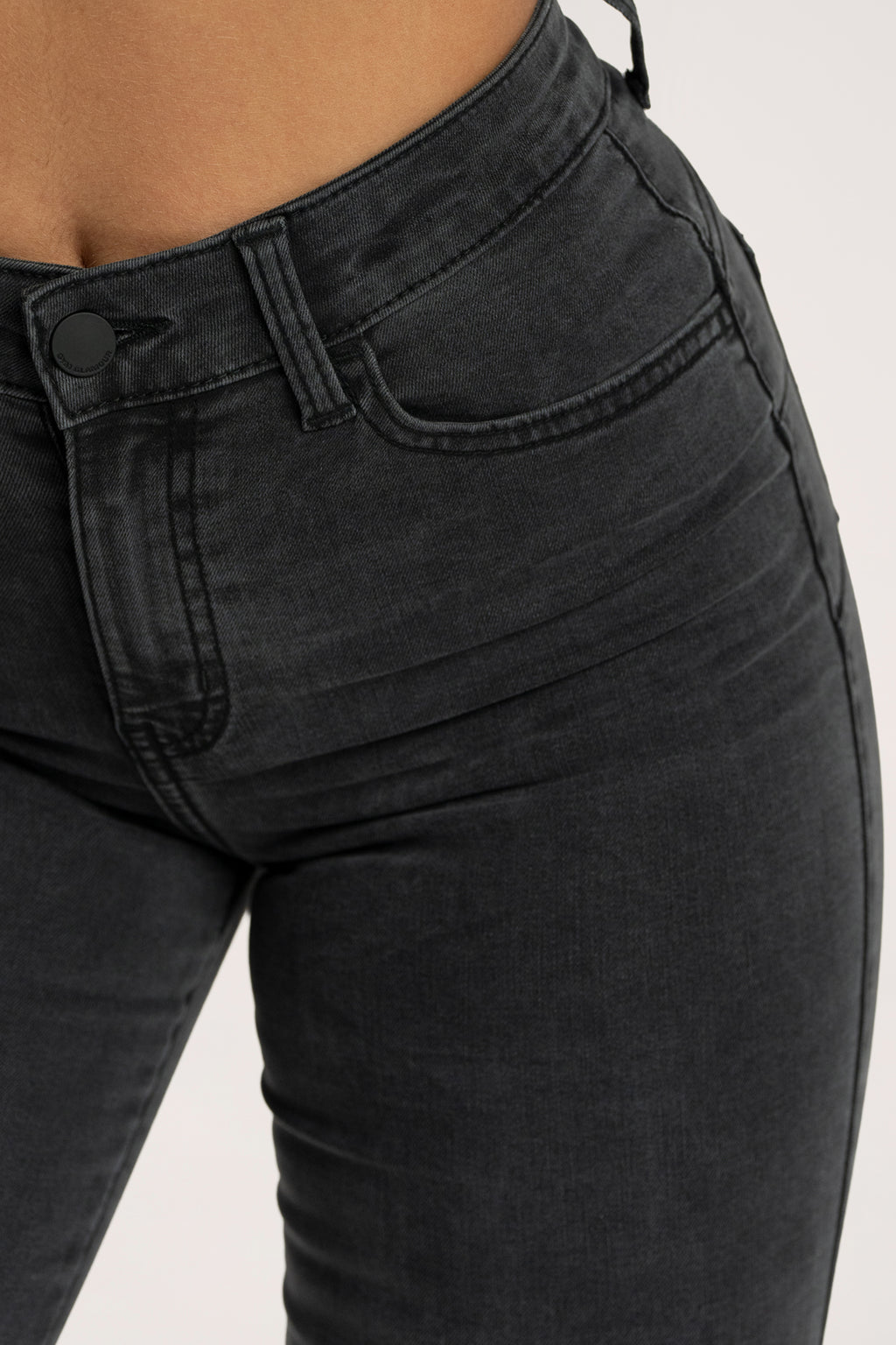 Zvonolike traperice perfect slim black