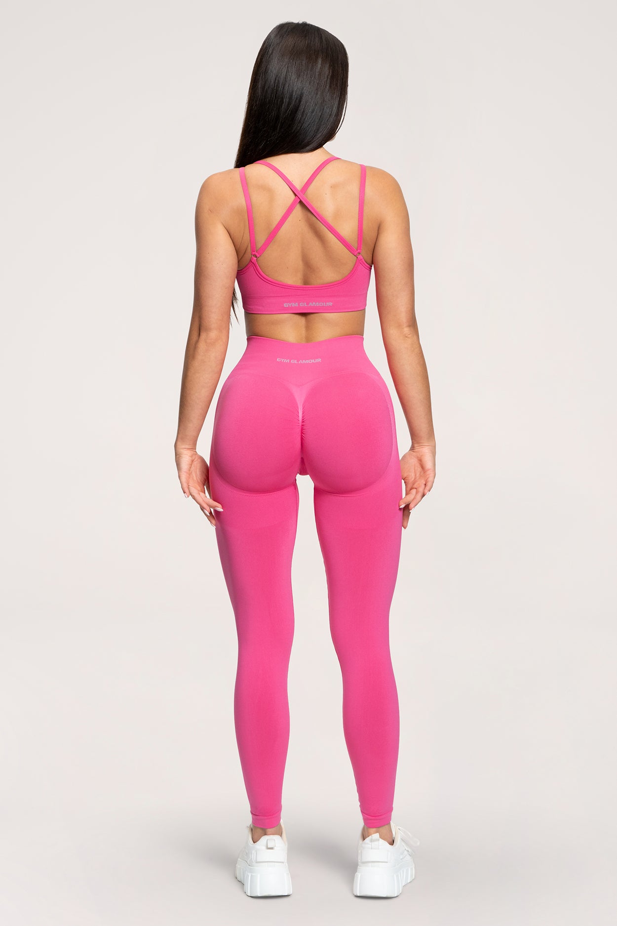 Tajice fake BBL hot pink