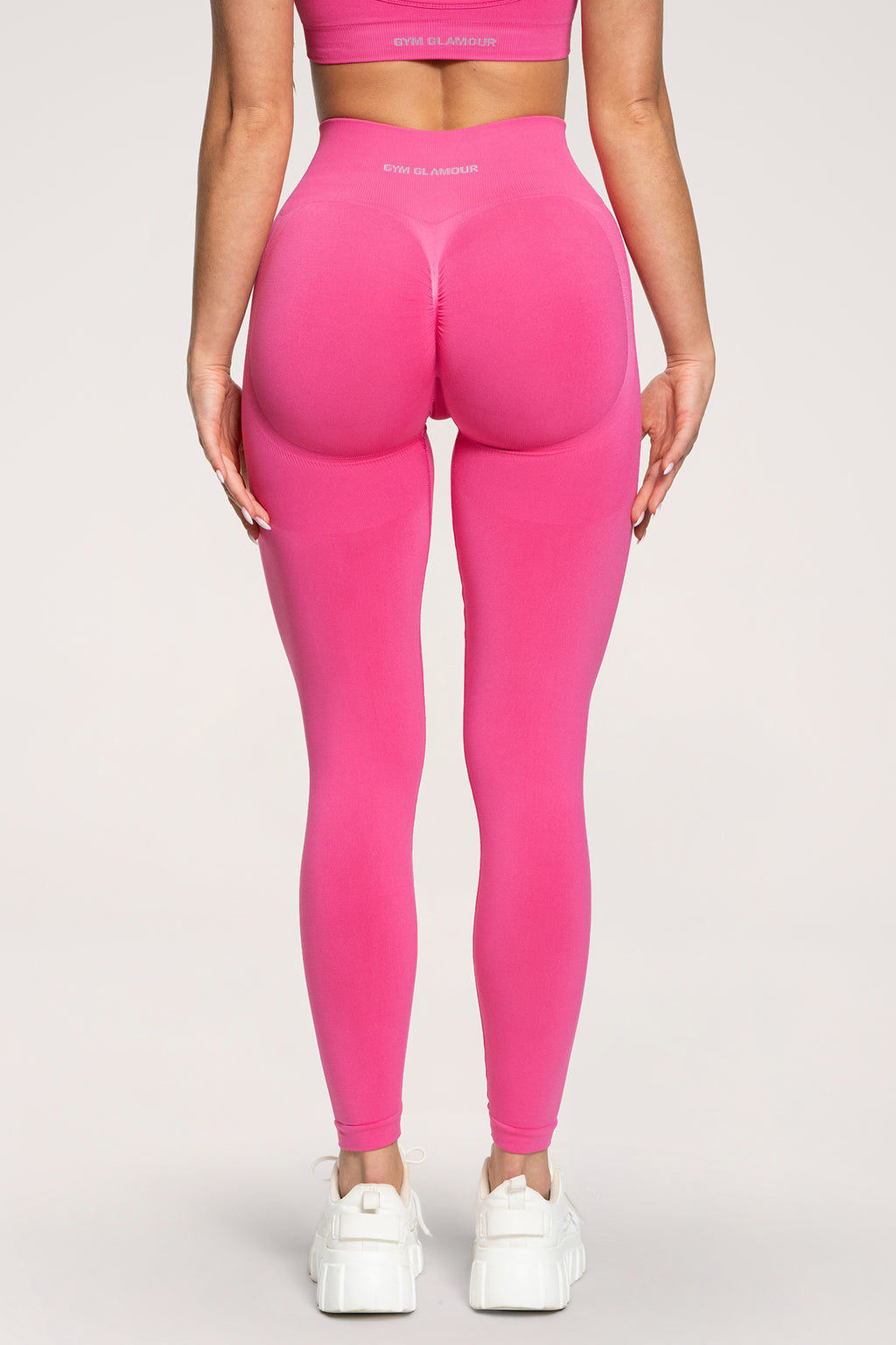 Tajice fake BBL hot pink