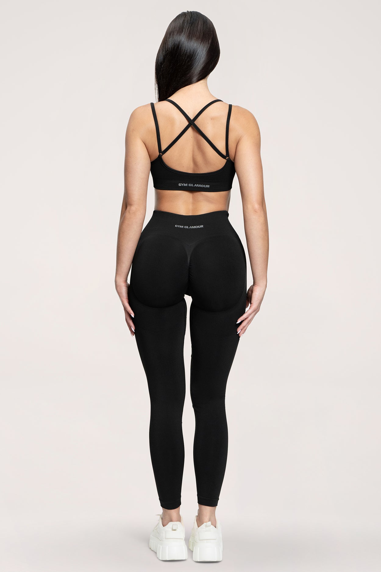 Tajice fake BBL black