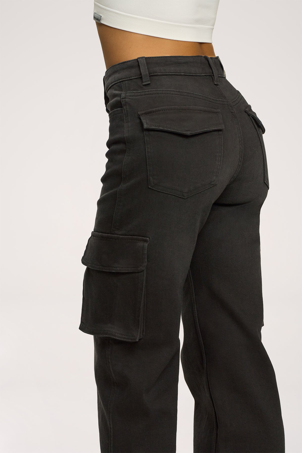 Traperice cargo black