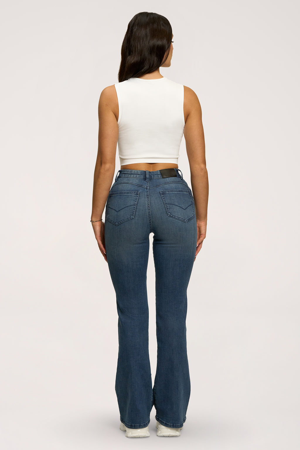 Zvonolike traperice perfect slim navy blue