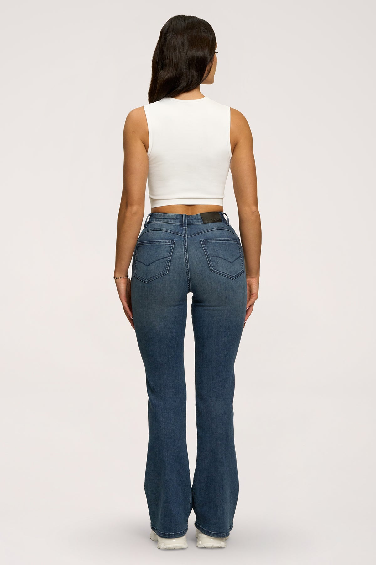 Zvonolike traperice perfect slim navy blue