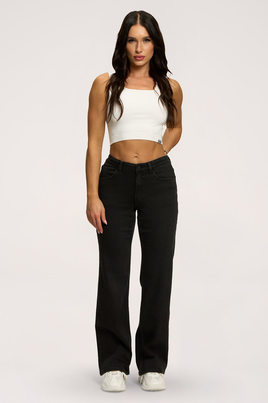Wide traperice s niskim strukom black