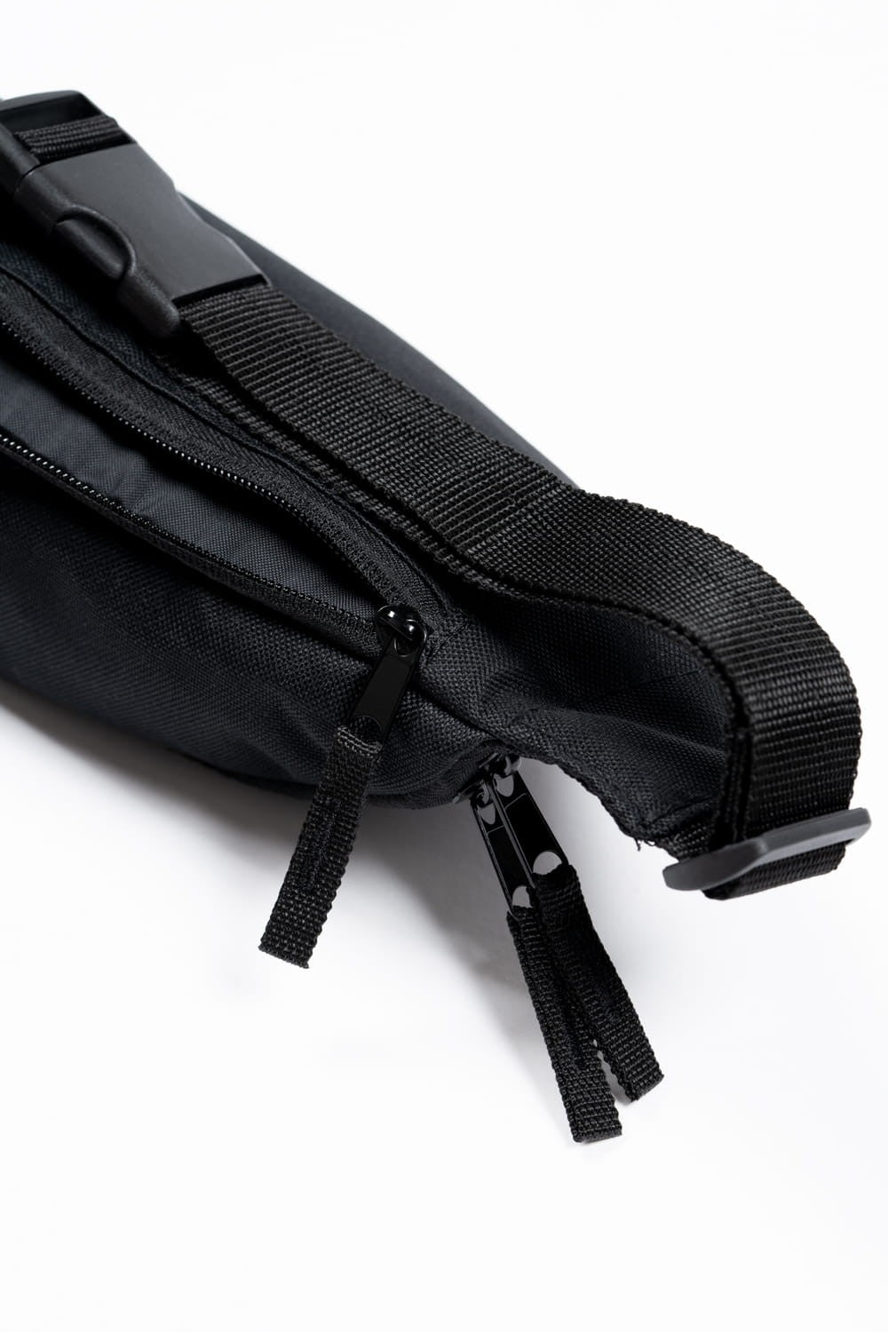 Torbica oko struka classic black