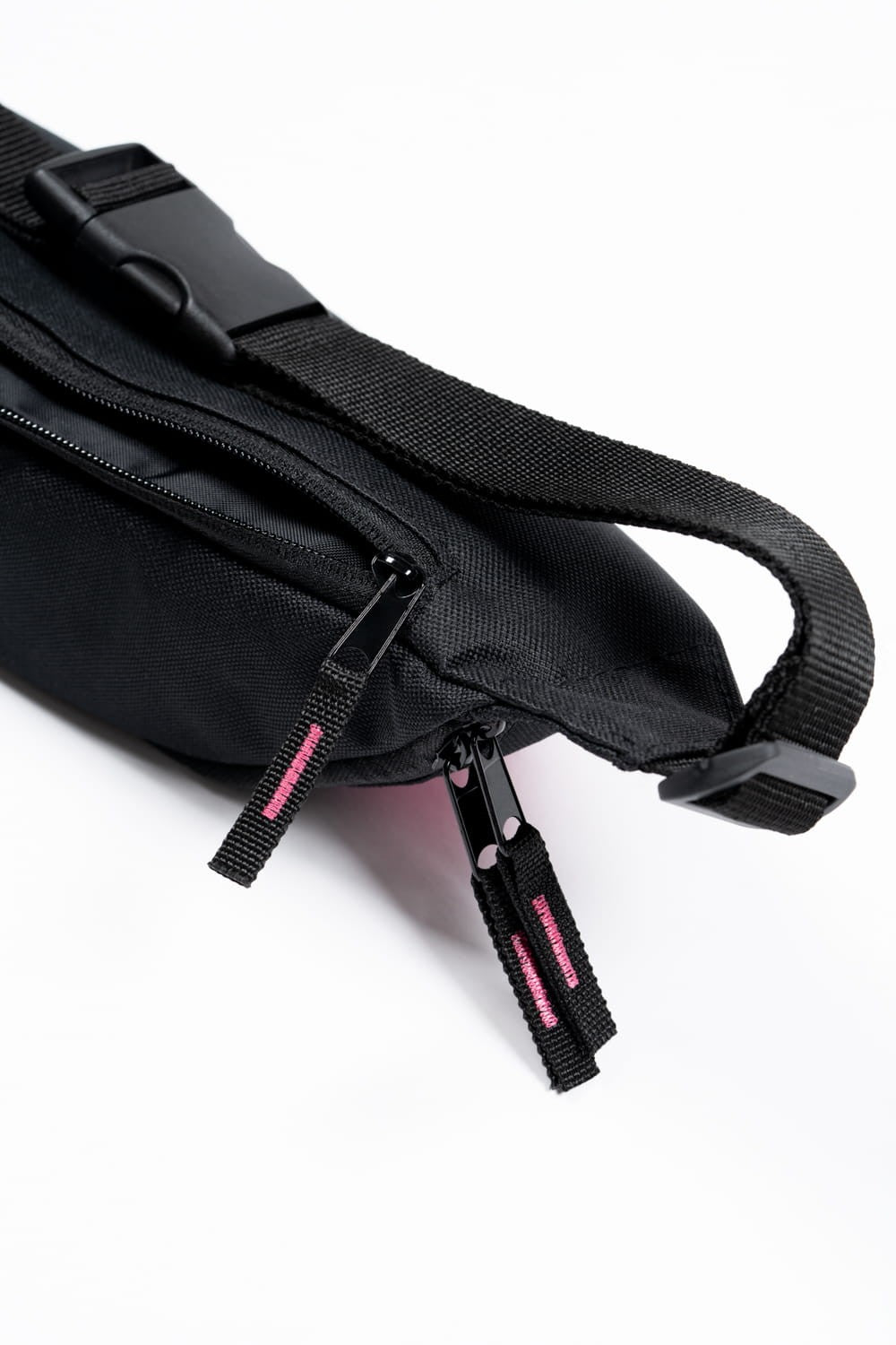 Torbica oko struka classic black & rose