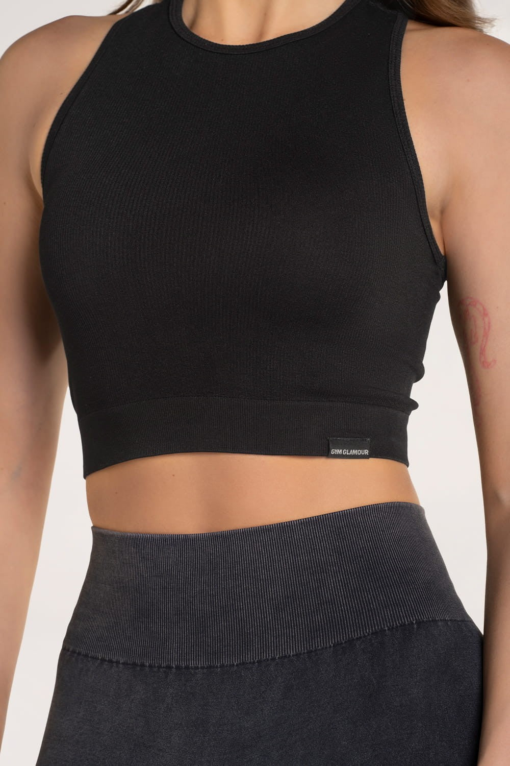 Top basic black