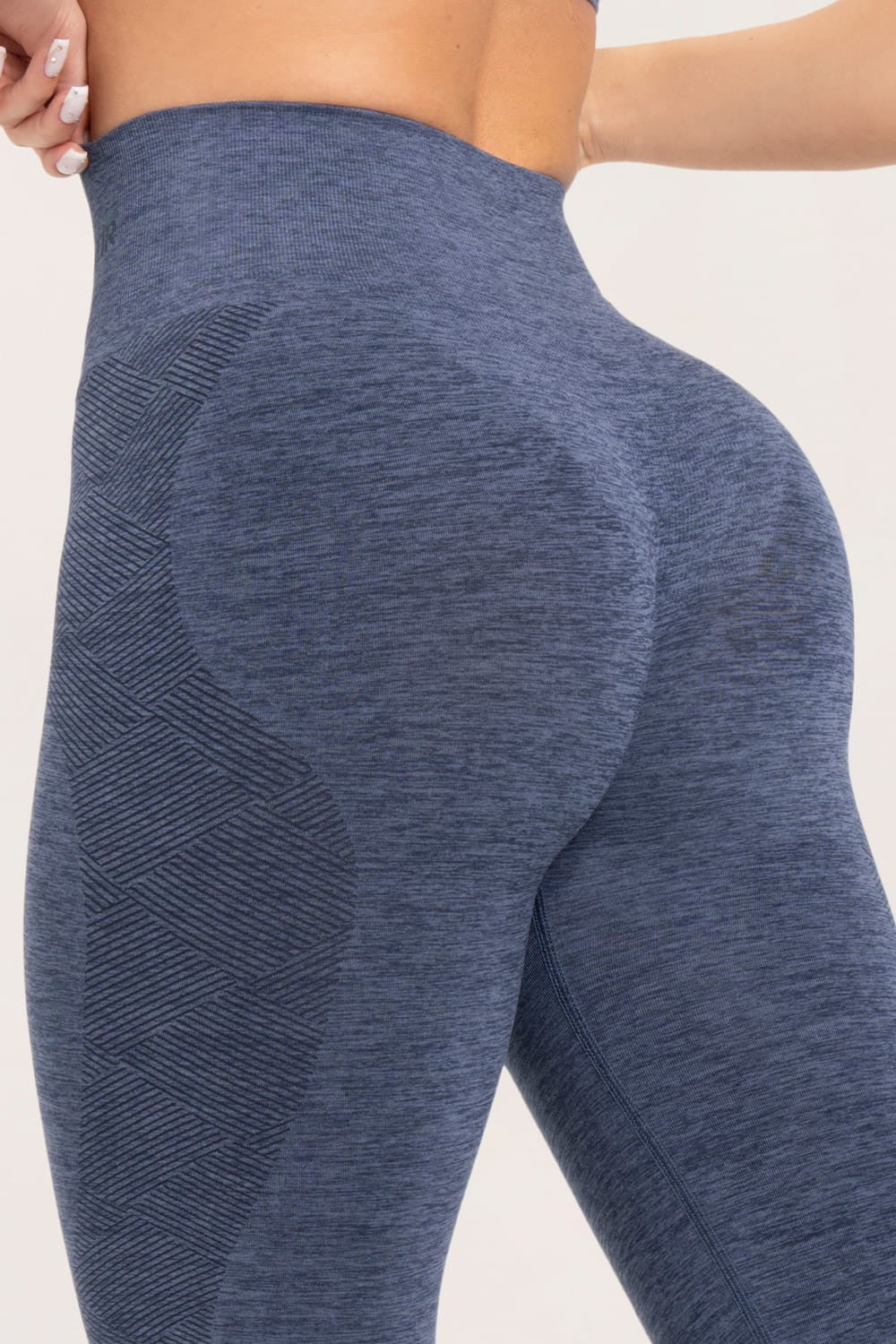 Tajice seamless dark blue