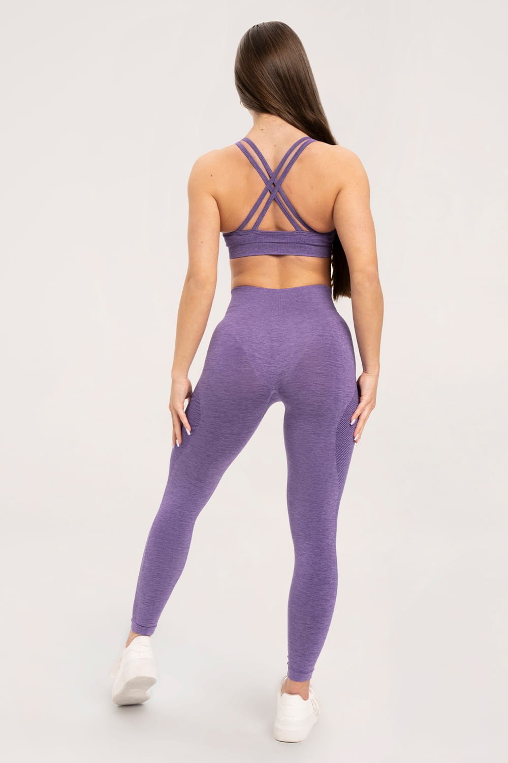Tajice seamless violet