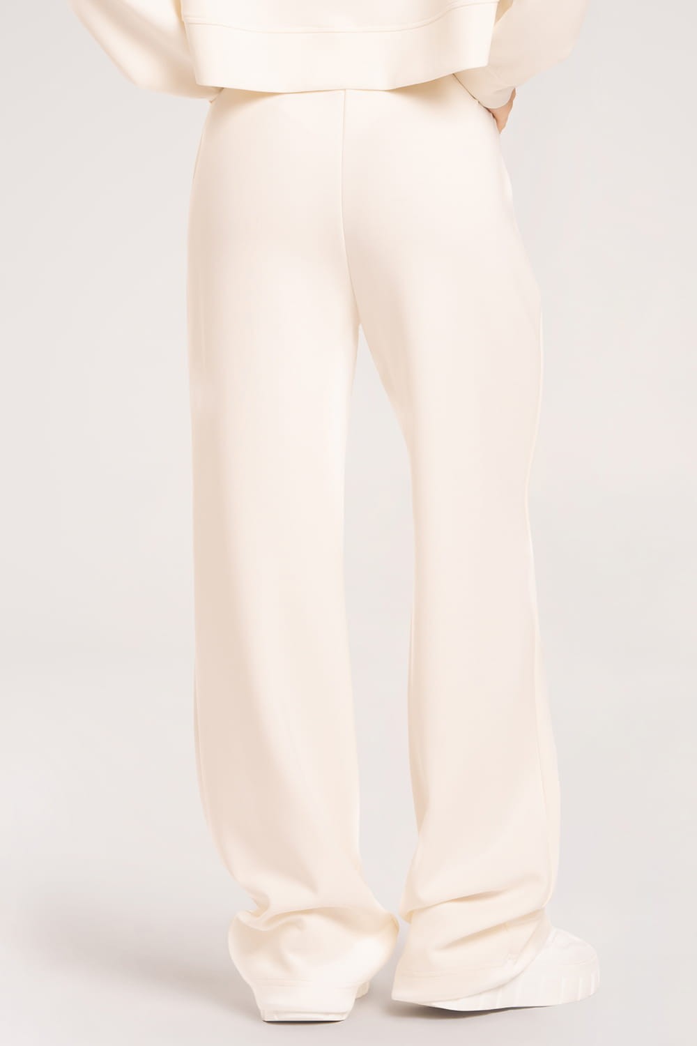 Smooth hlače trenirke cream