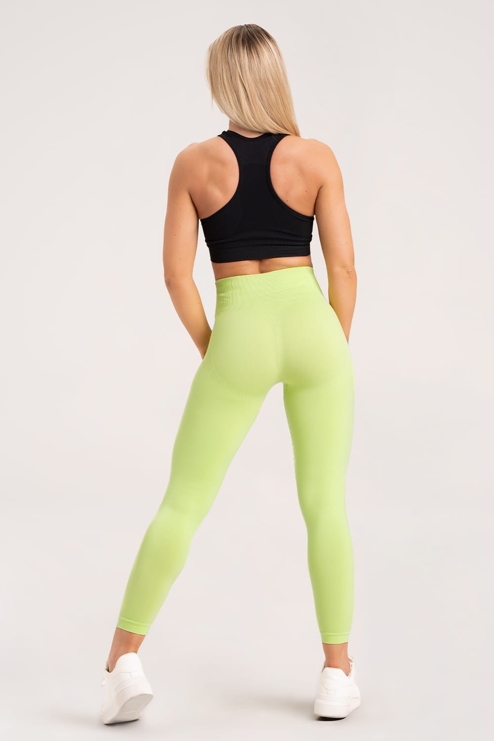 Tajice compress apple