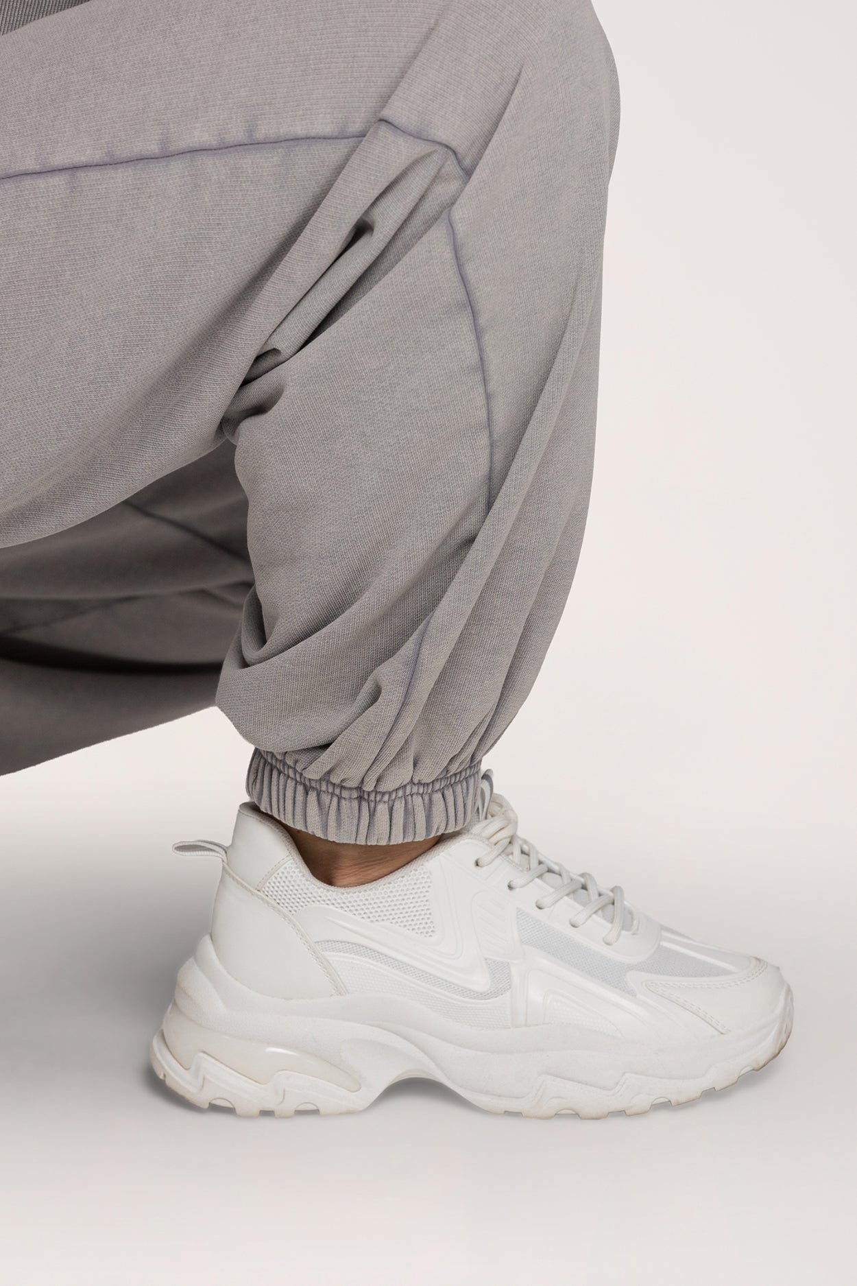 Trenirka s manžetom Easy light grey