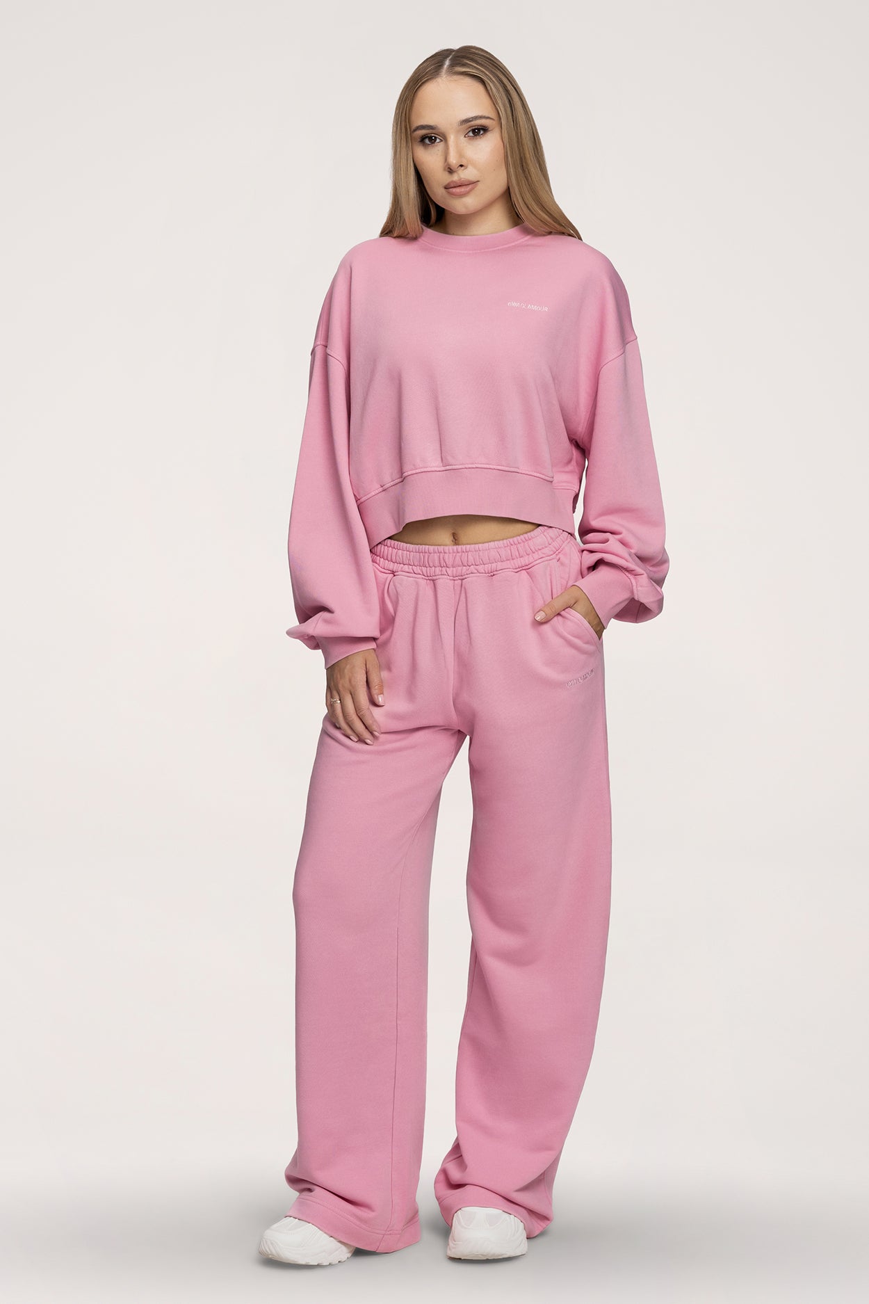 Trenirka ravnog kroja Easy light pink
