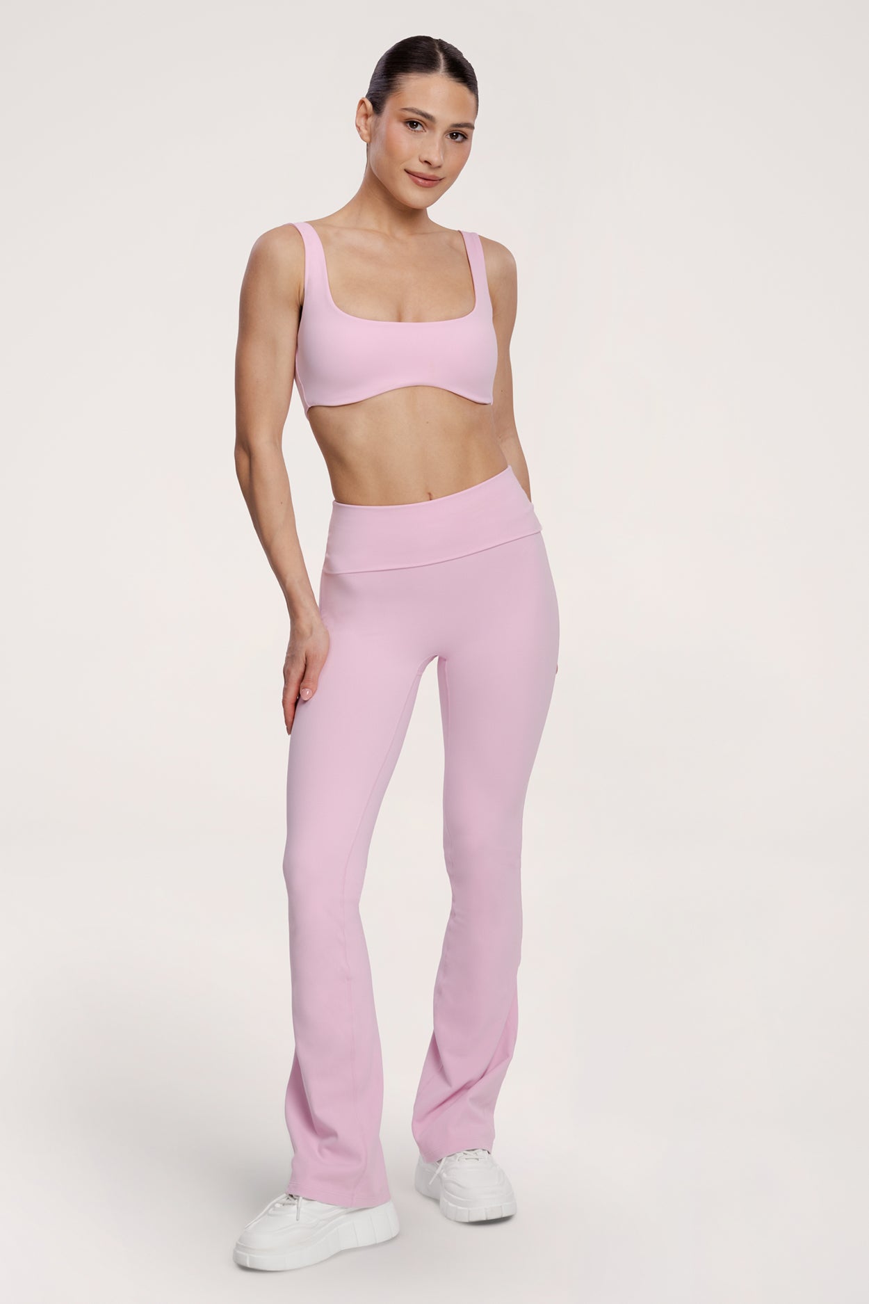 Zvonolike tajice pilates era pink