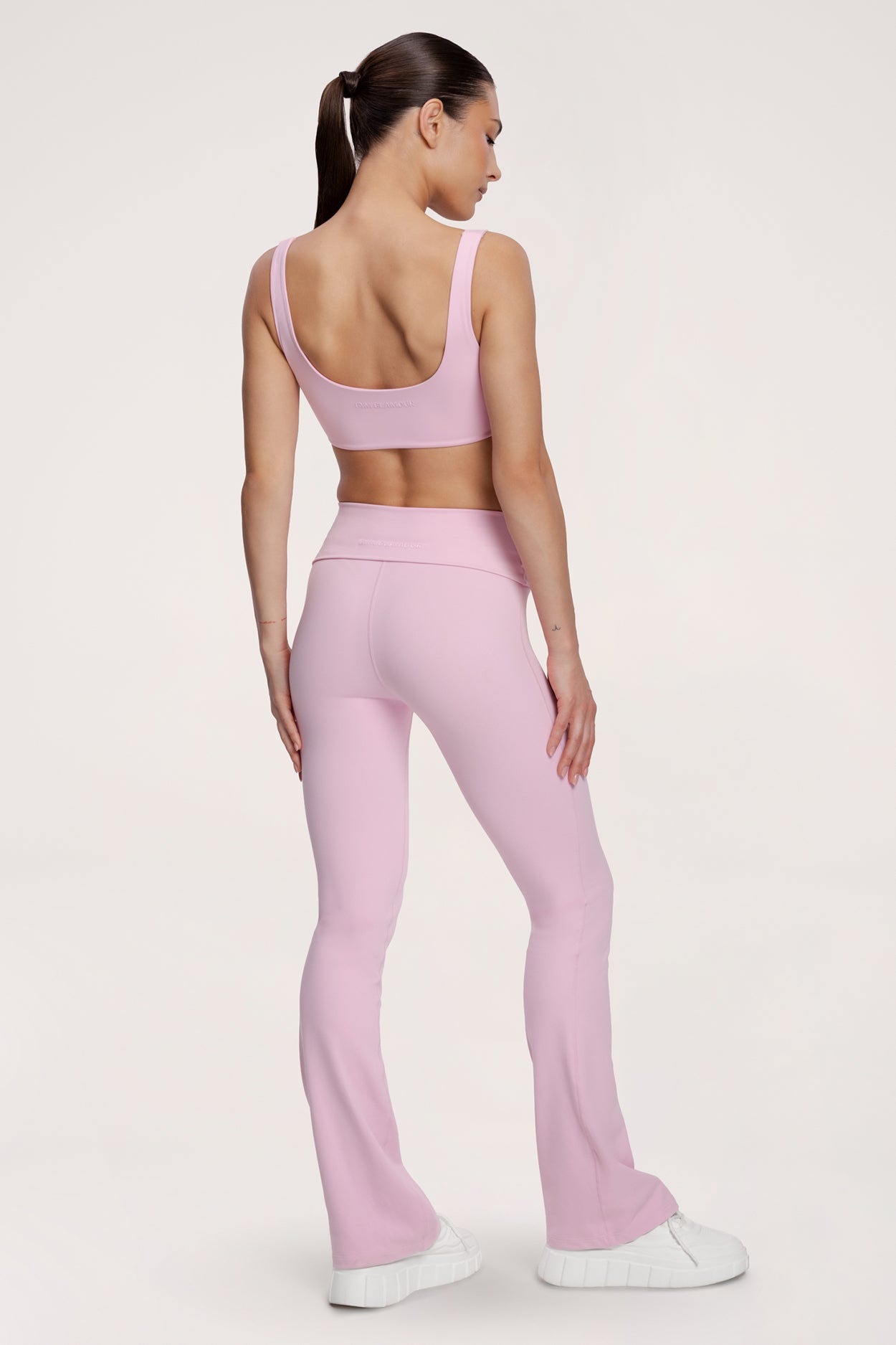 Zvonolike tajice pilates era pink