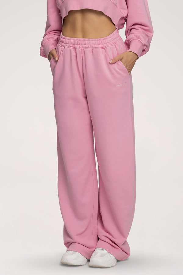 Trenirka ravnog kroja Easy light pink