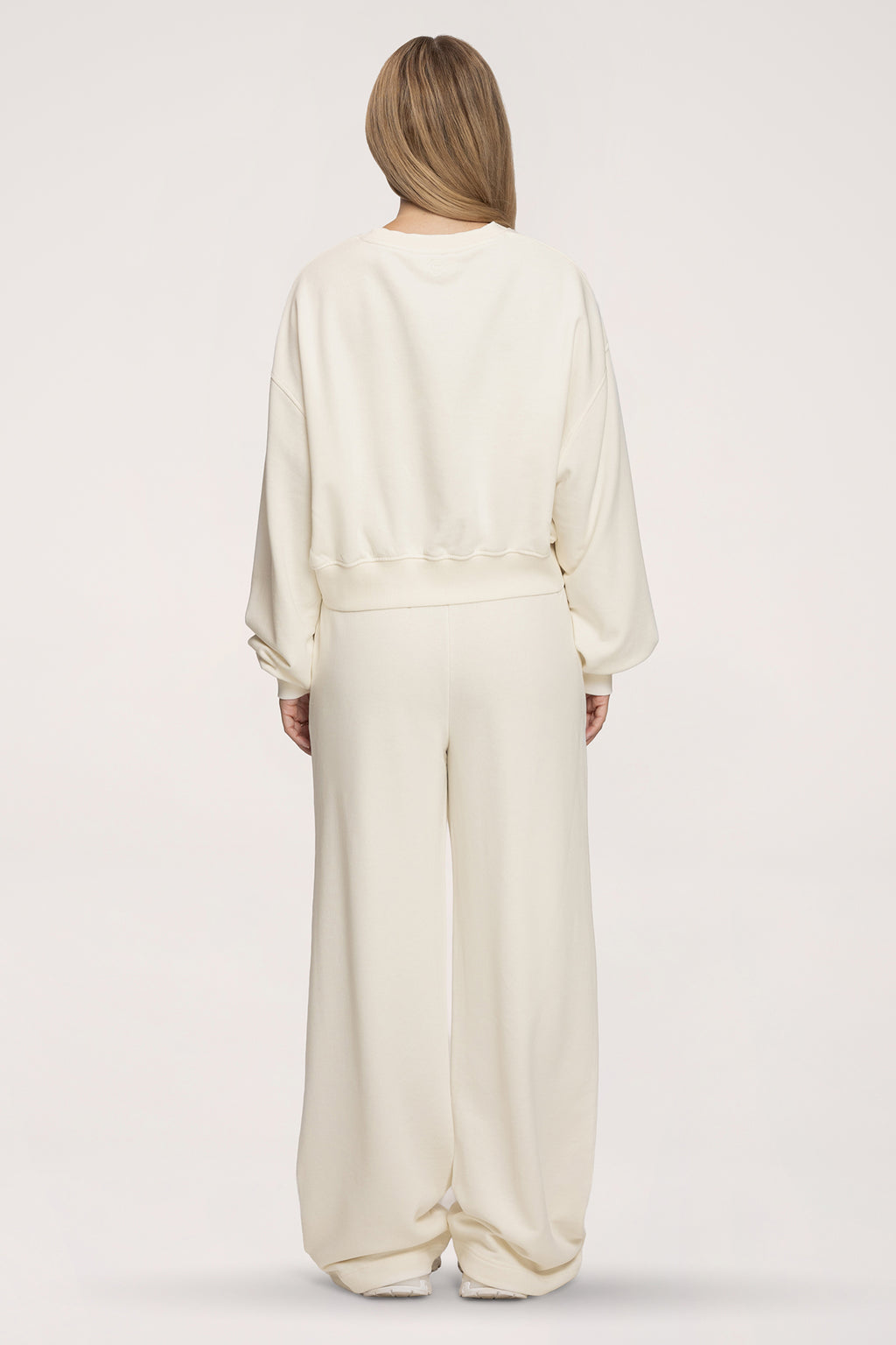 Trenirka ravnog kroja Easy off white