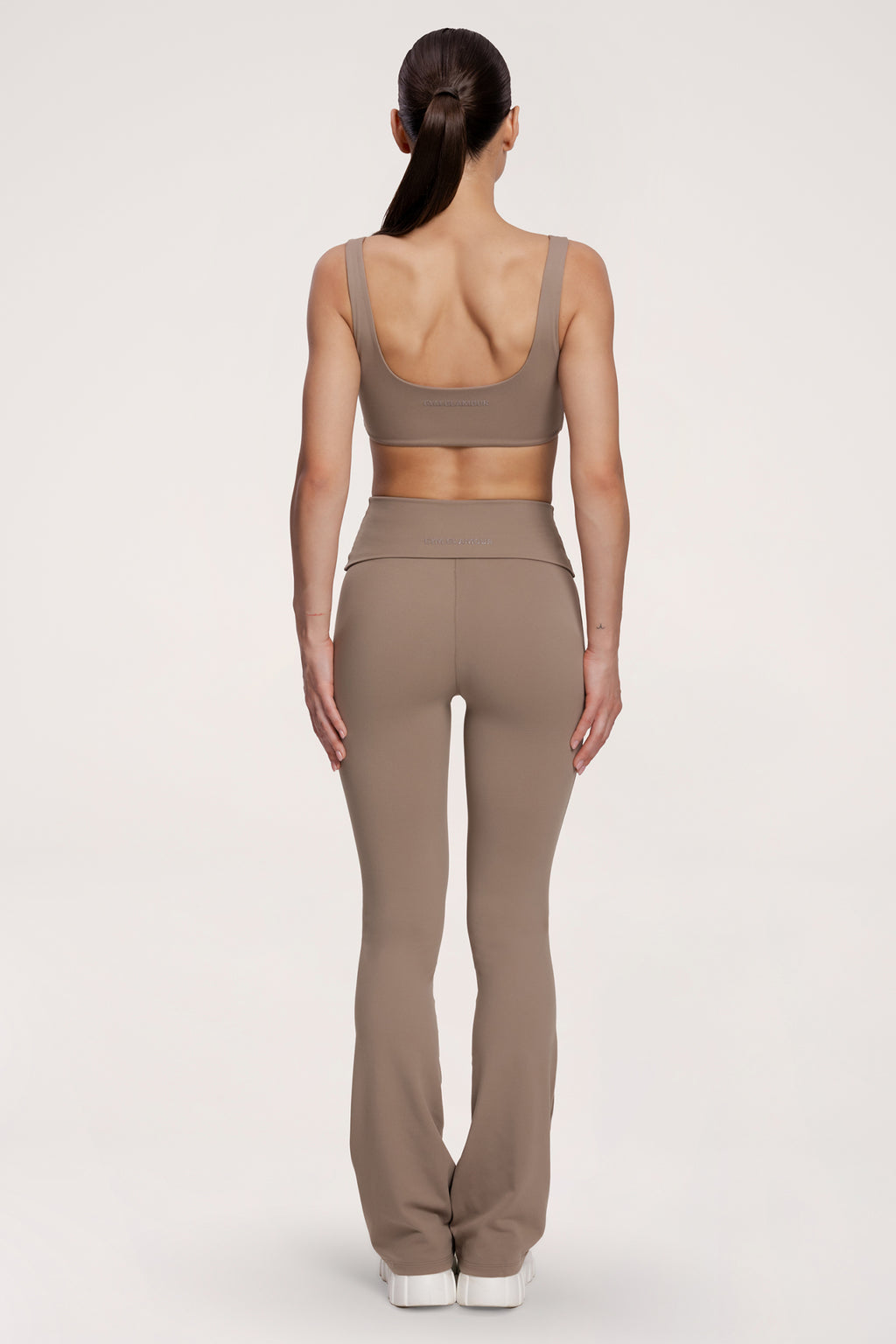 Zvonolike tajice pilates era warm beige