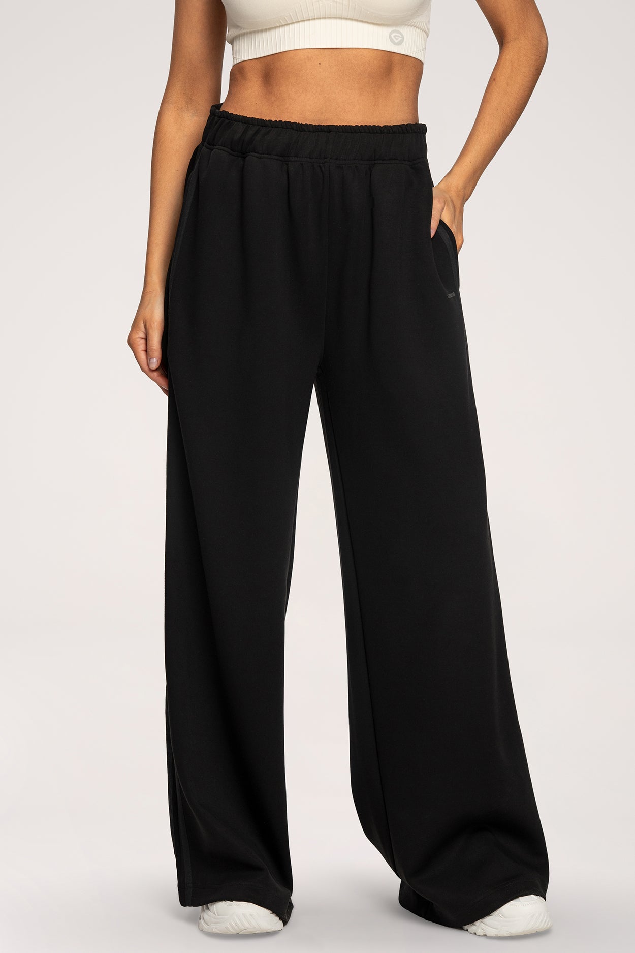 Hlače trenirke oversize UN1FORM black