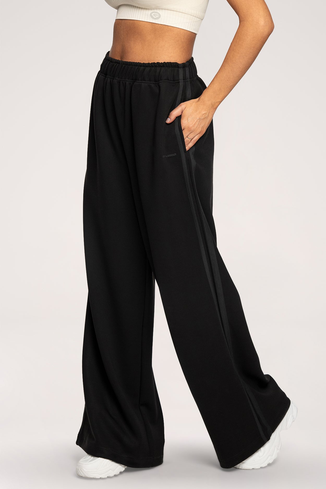 Hlače trenirke oversize UN1FORM black