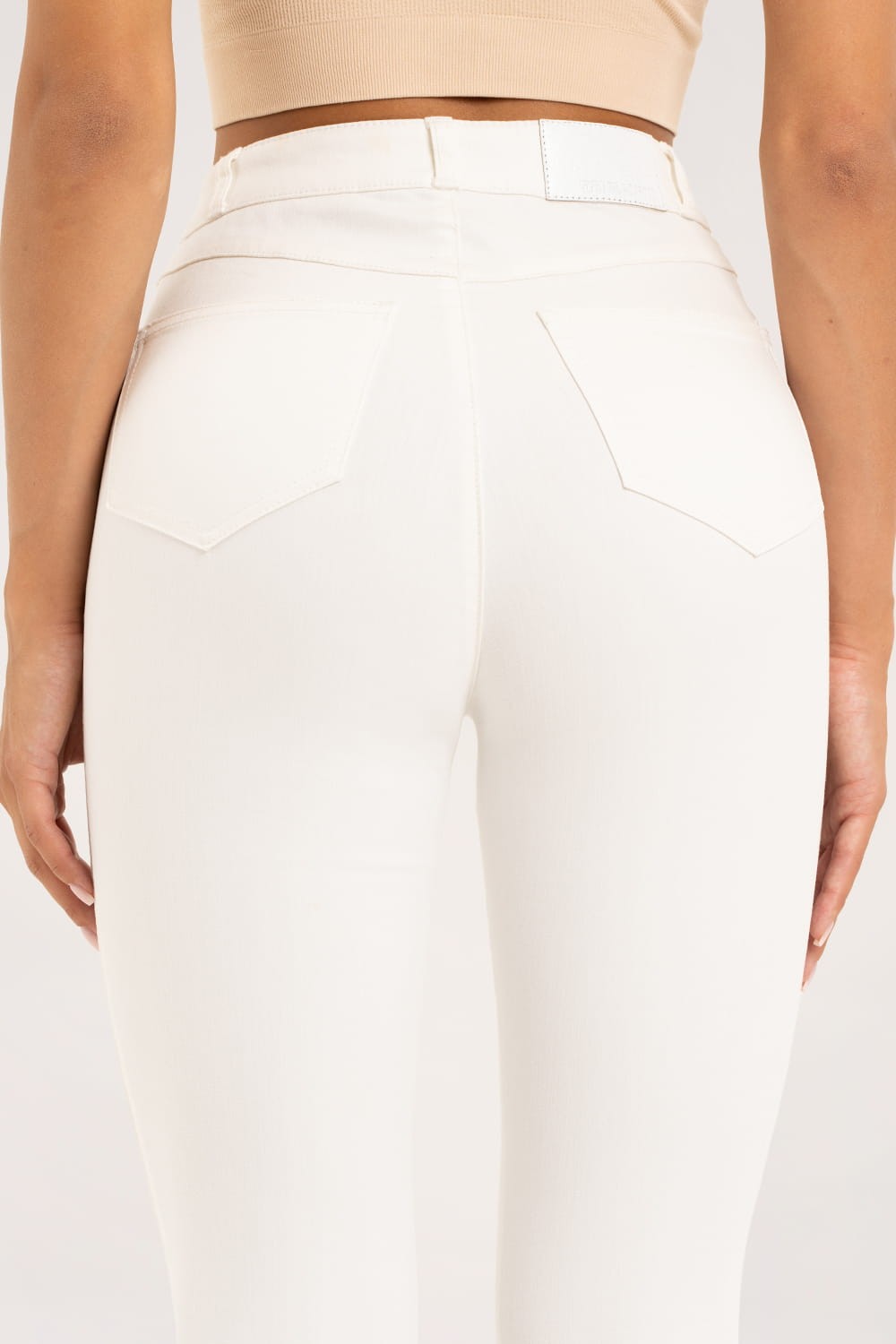 Skinny traperice off white