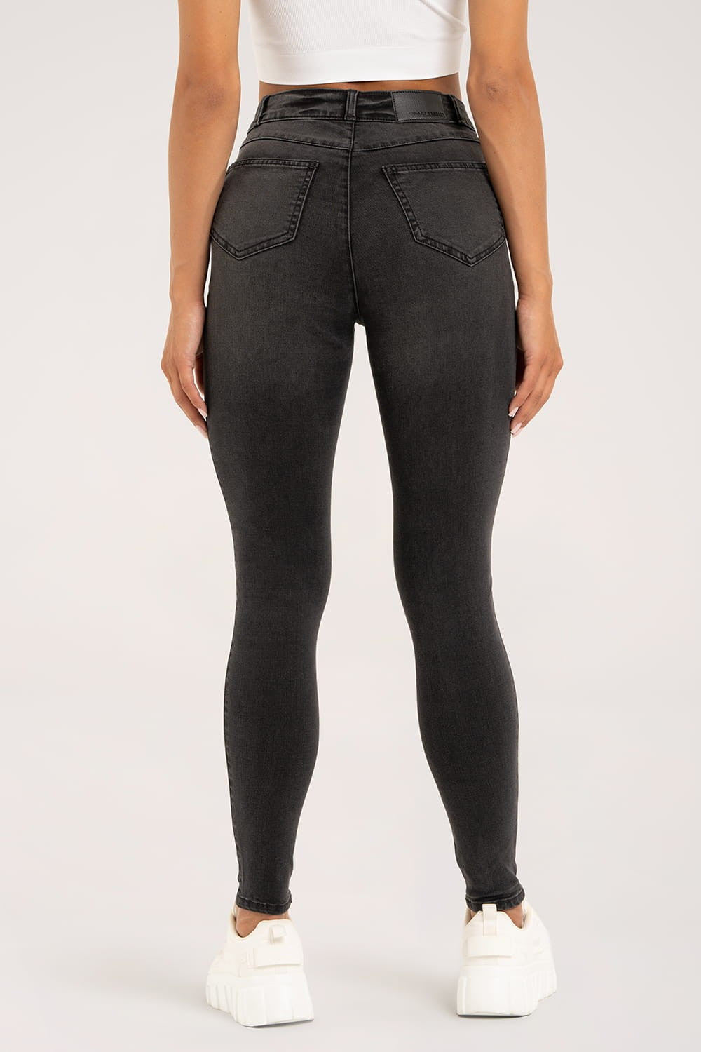 Skinny traperice black