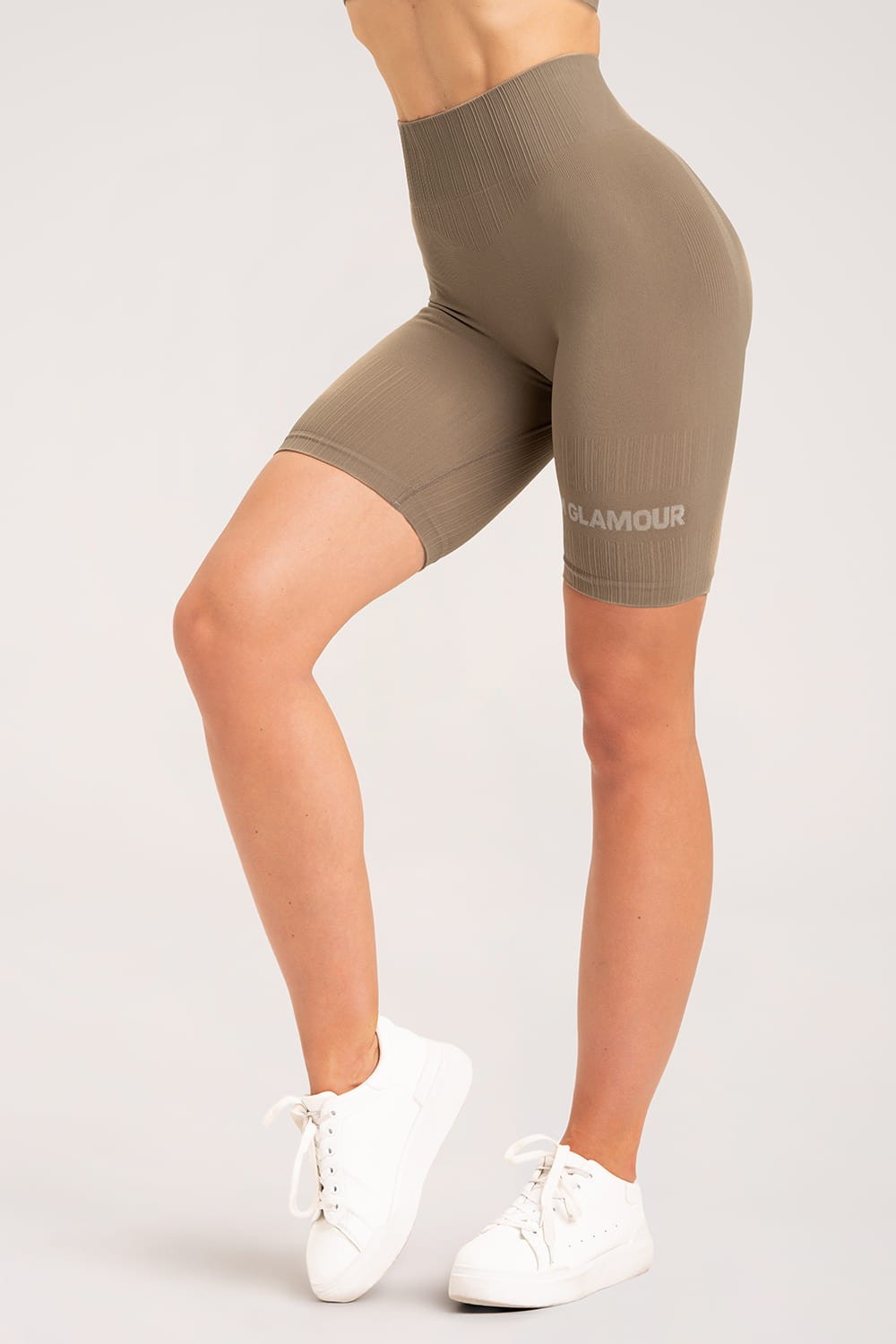 Bikery push up nude