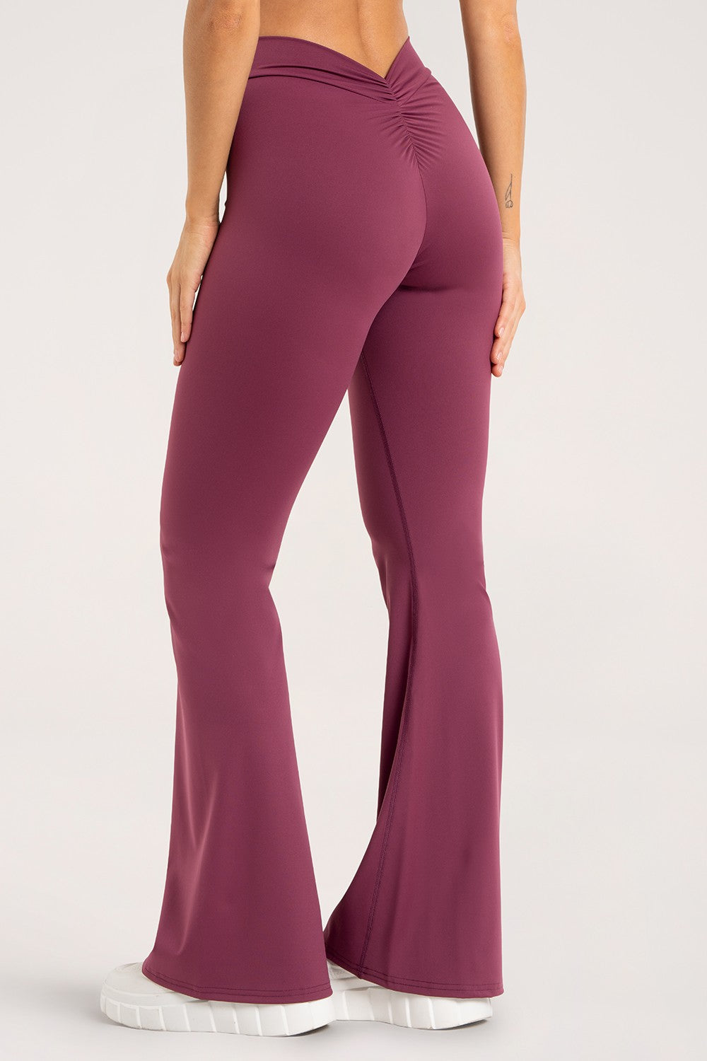 Zvonaste tajice deep glow burgundy