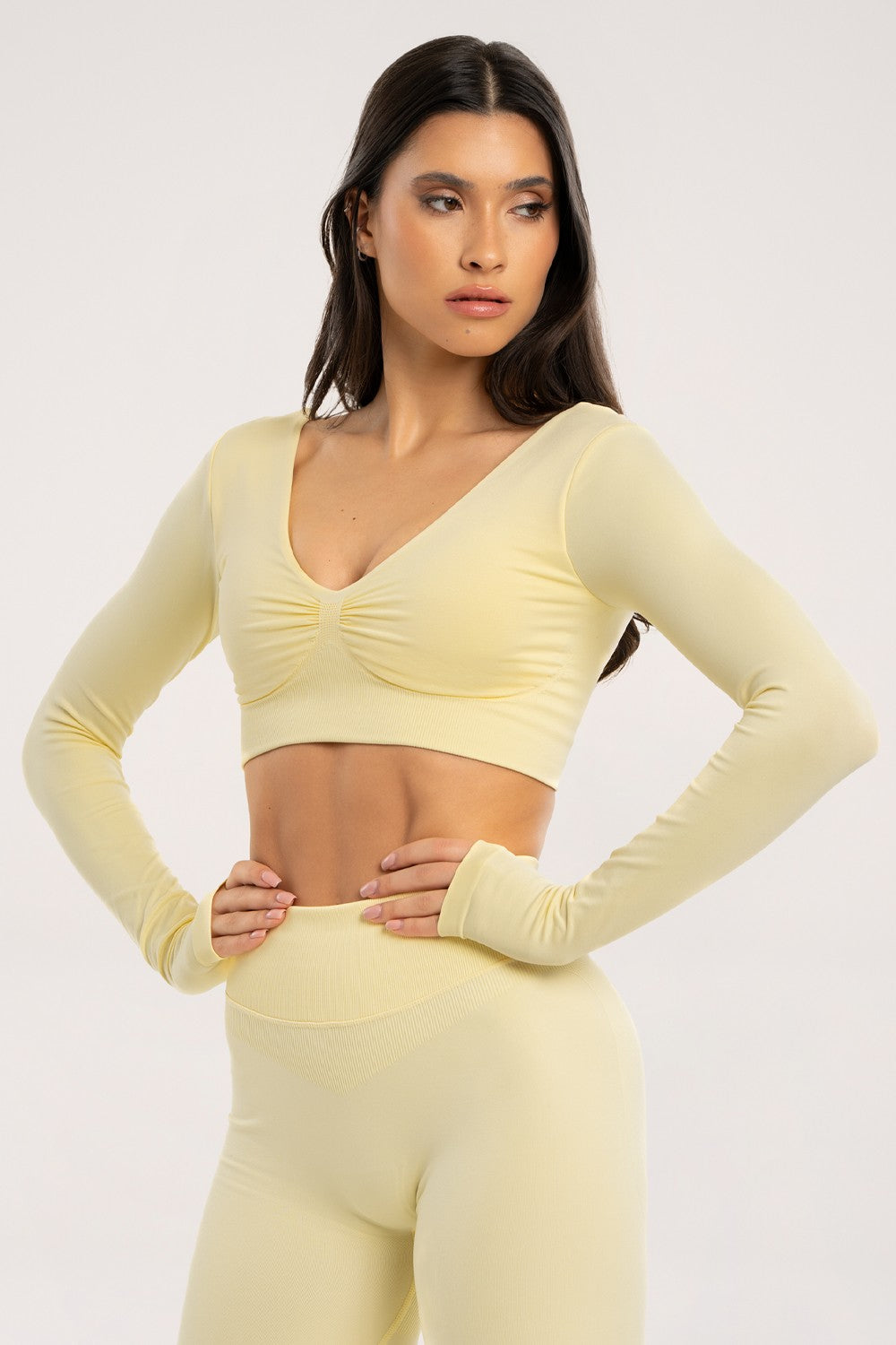 Longsleeve s otvorenim leđima butter yellow