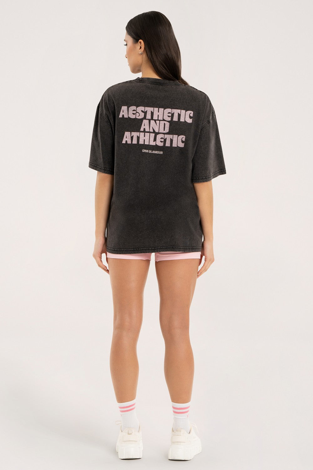 Oversize majica aesthetic and athletic
