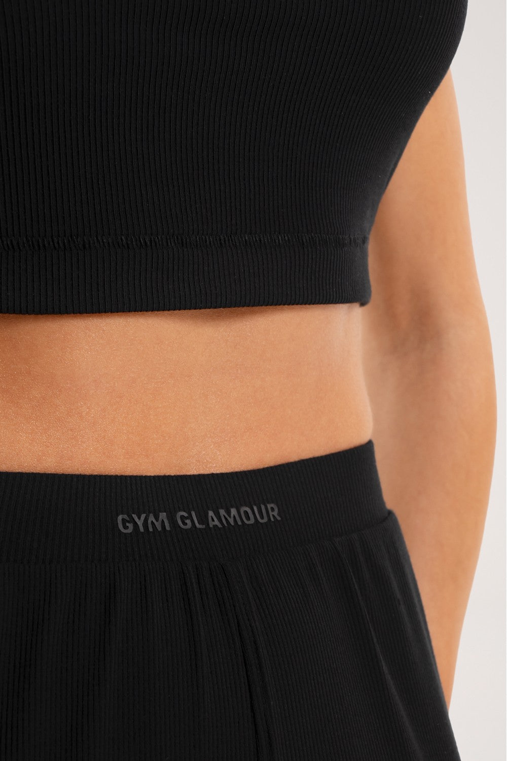Široke casual hlače black