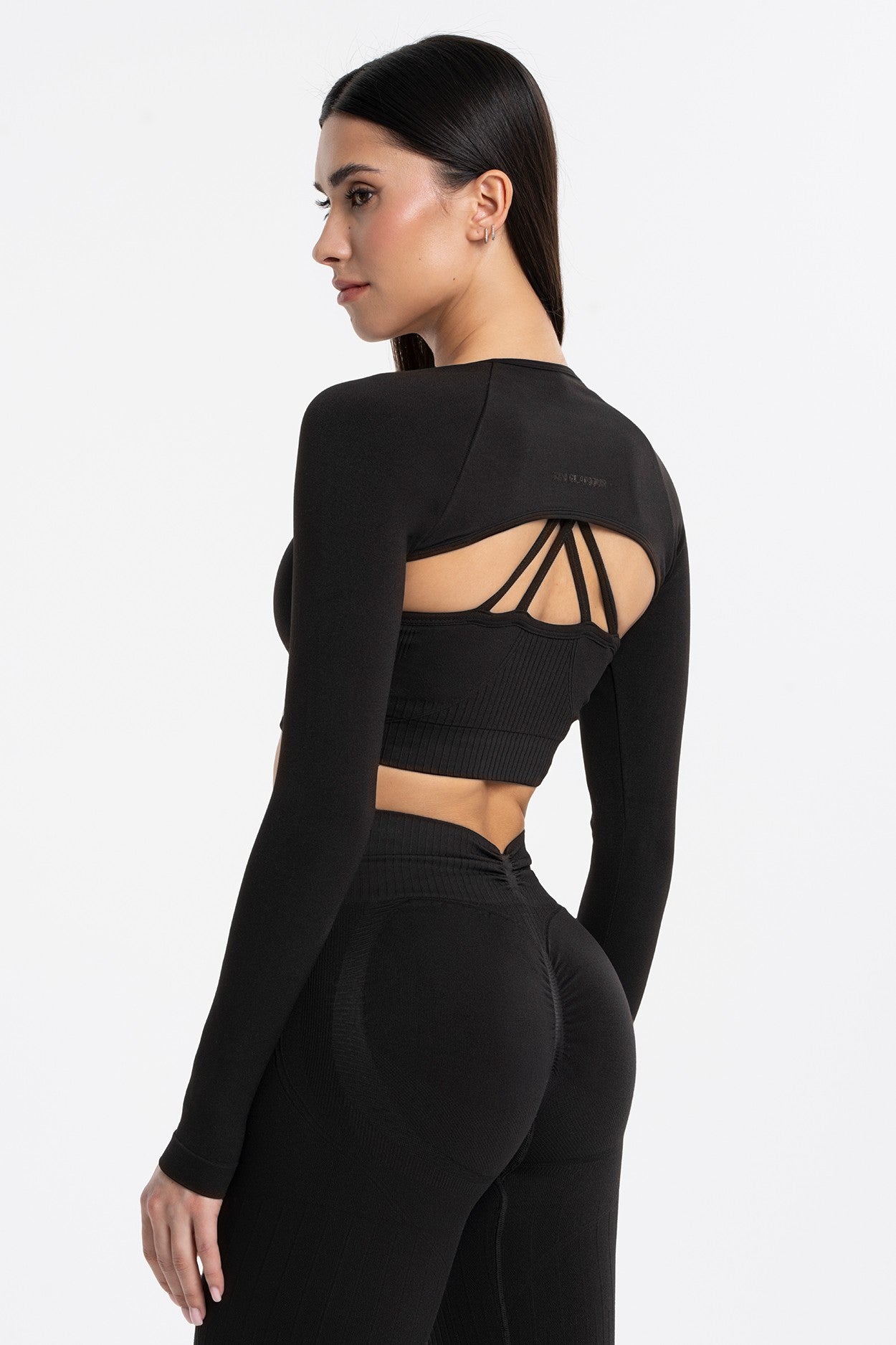 Bešavni bolero black