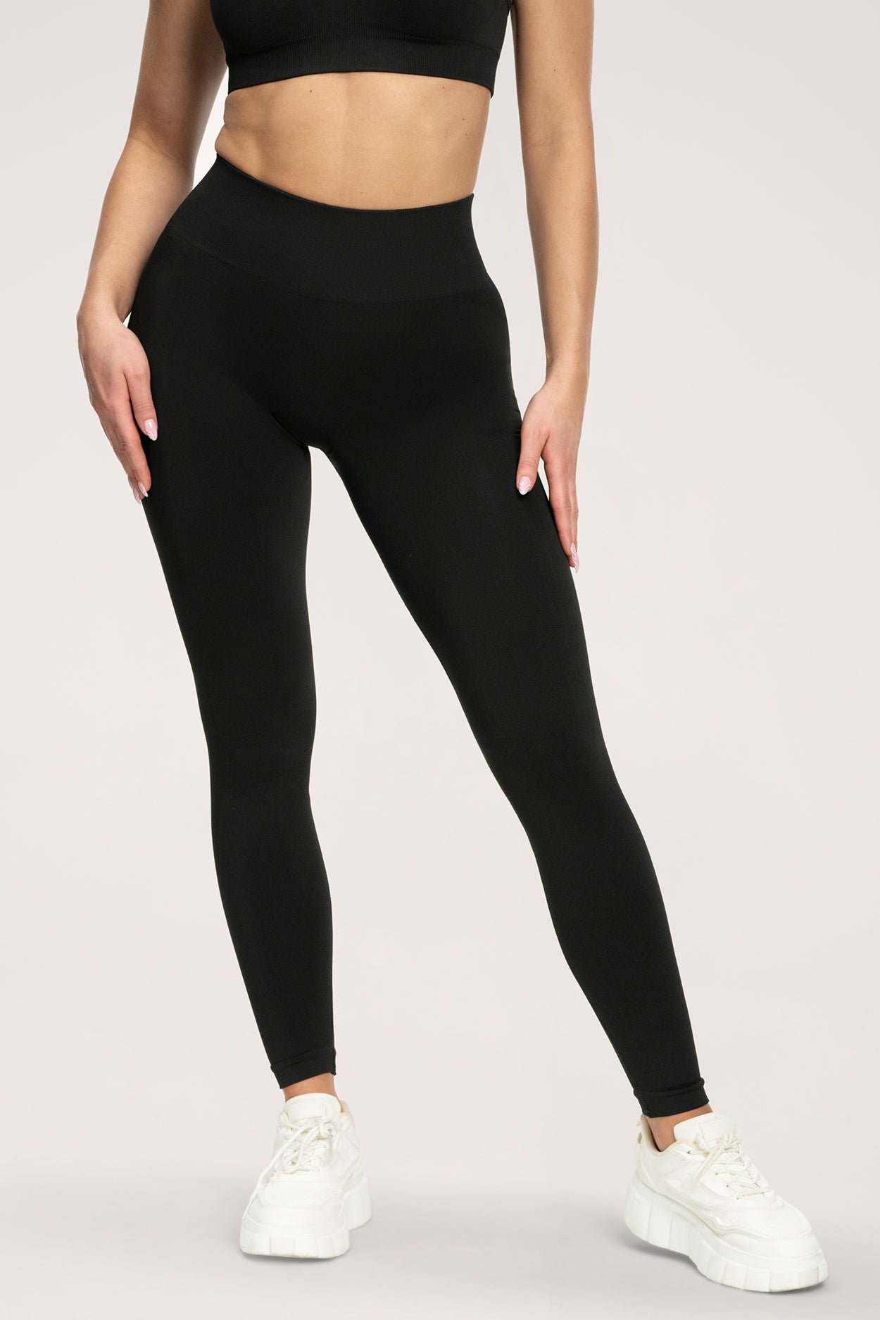 Tajice fake BBL black