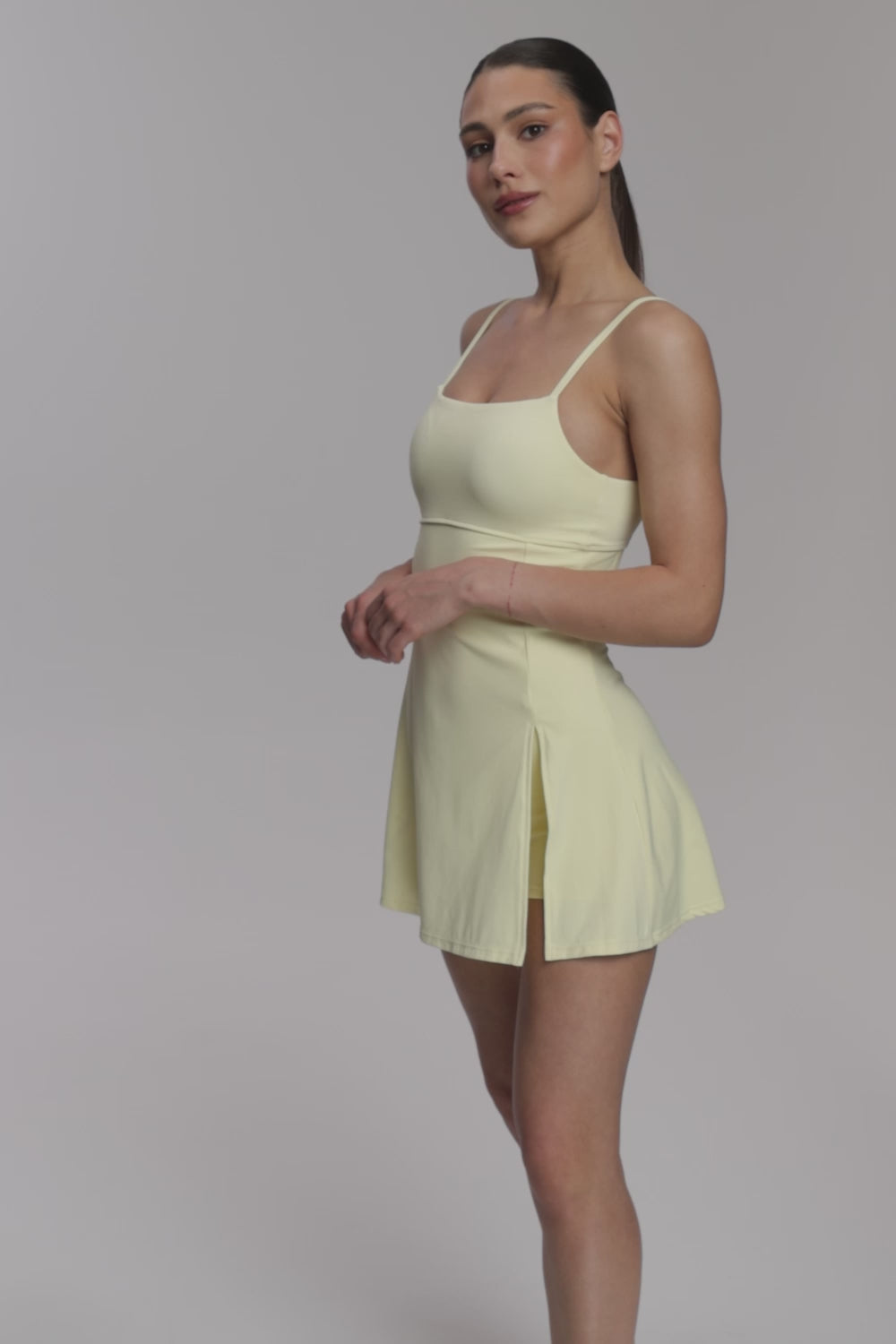 Haljina Court butter yellow